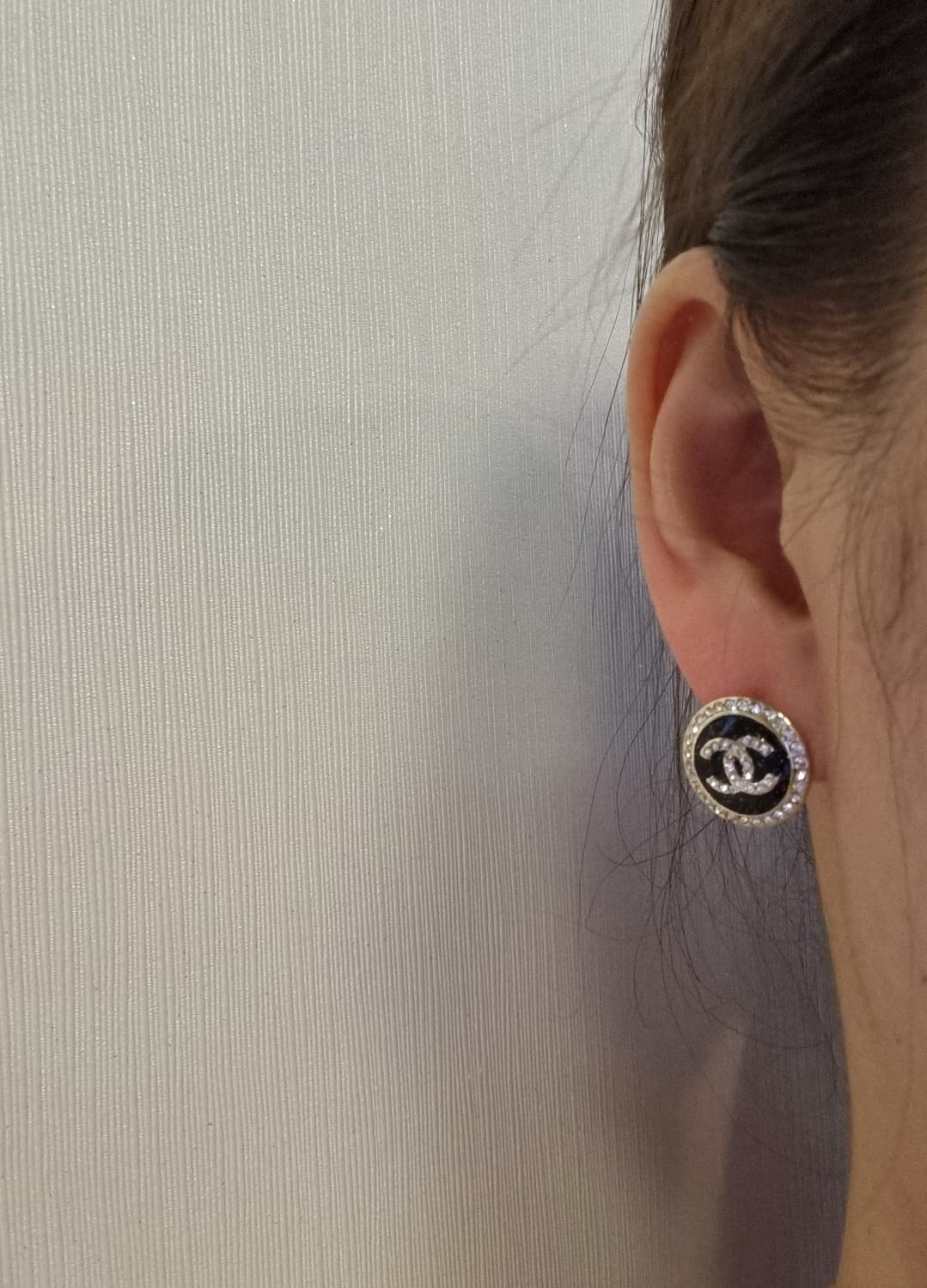 샤넬 블랙스톤 보석장식 CC 단추 귀걸이  업사이클링 상품이미지8