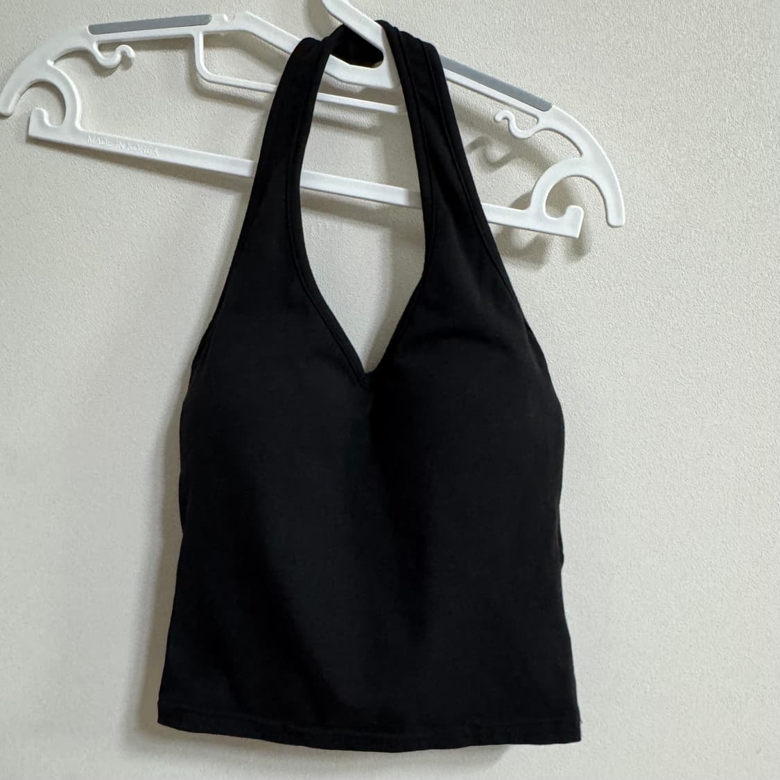 블랙업 베이직 홀터넥 나시 블랙 상품이미지2