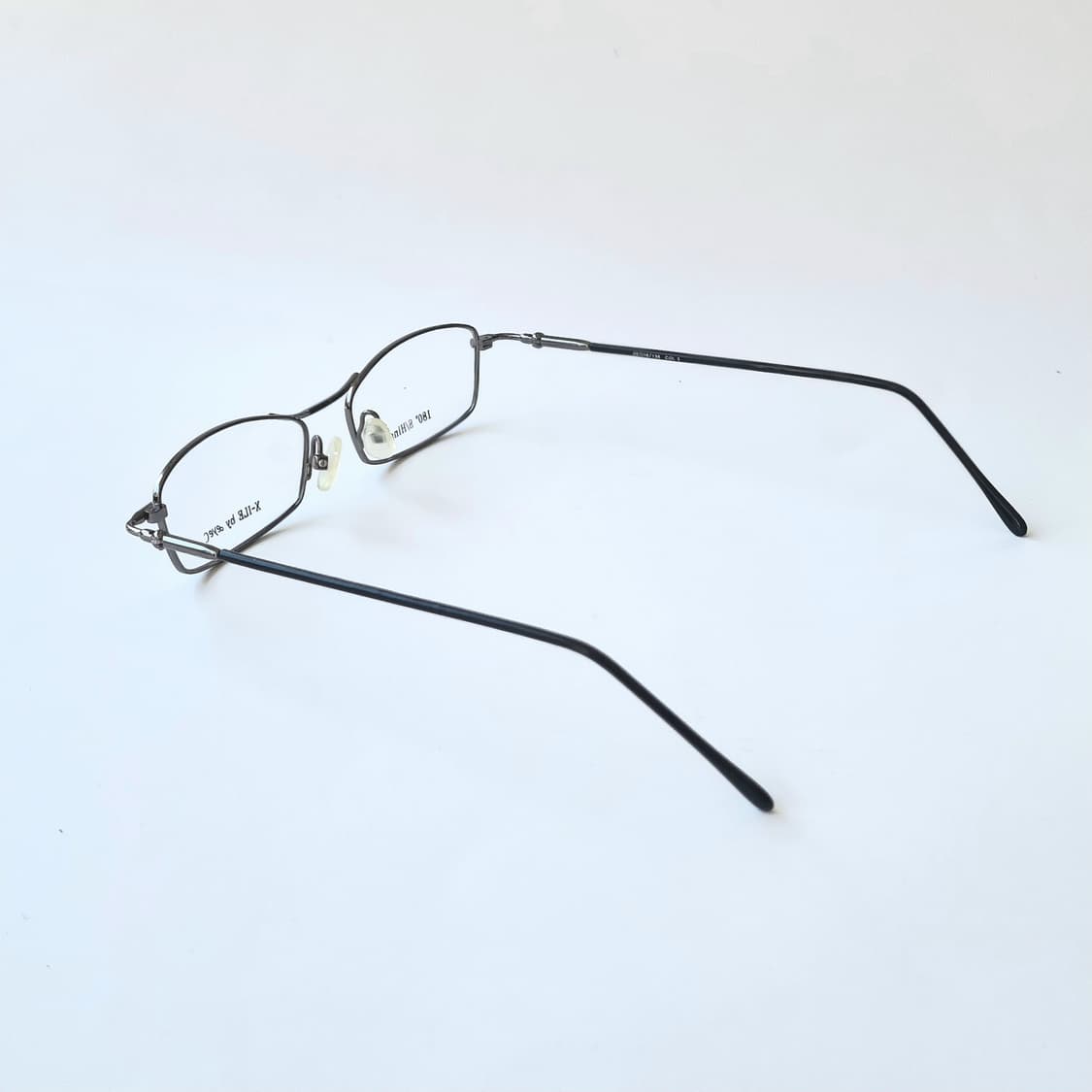 데드스탁 클래식한 건메탈 컬러 Y2K 감성 데일리 메탈 안경   538 상품이미지6