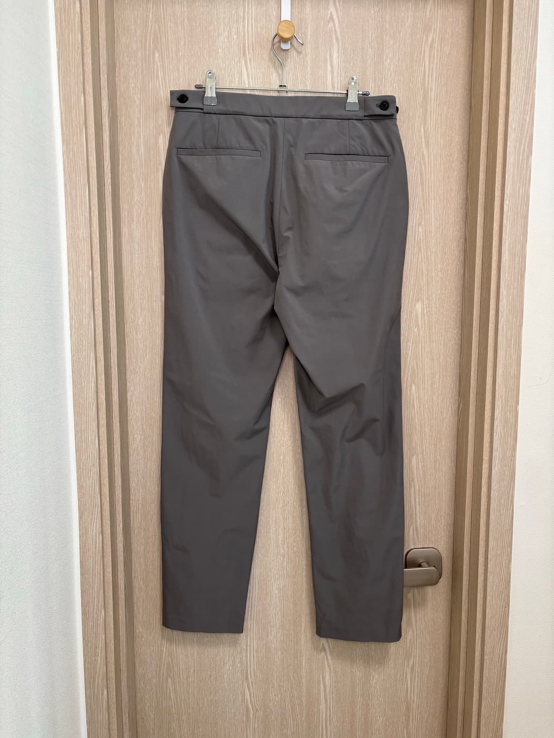 띠어리 Active Nylon 트라우저팬츠30"/그레이 상품이미지2