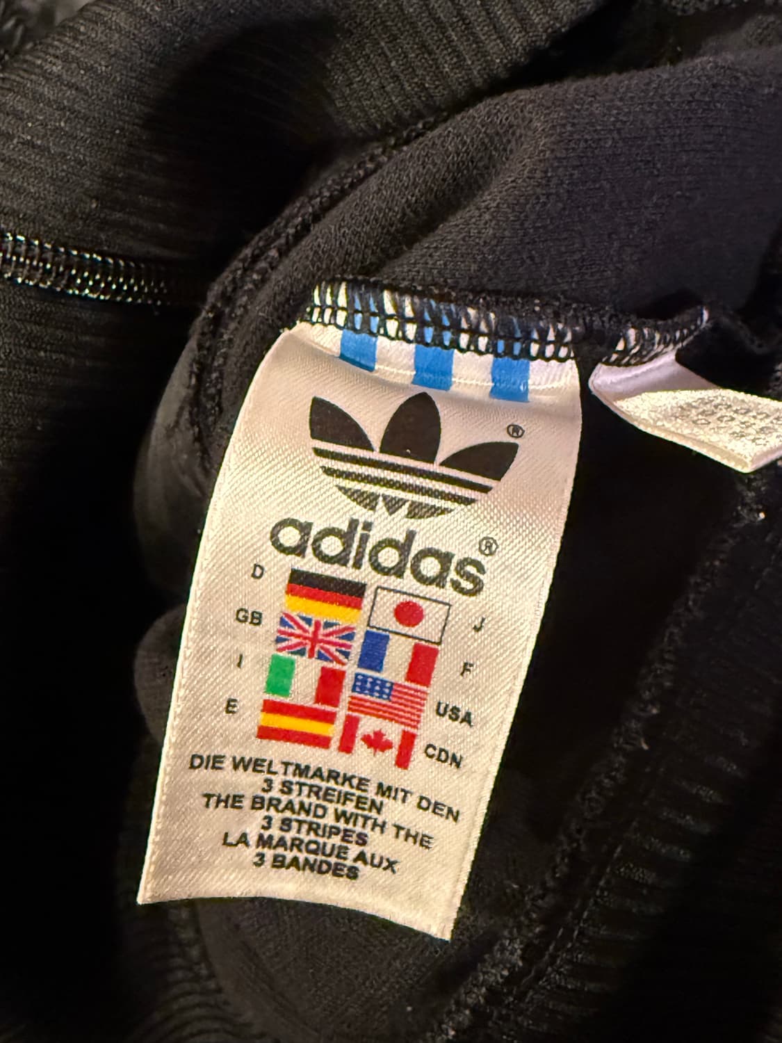 아디다스 자수로고 블랙 져지 상품이미지3