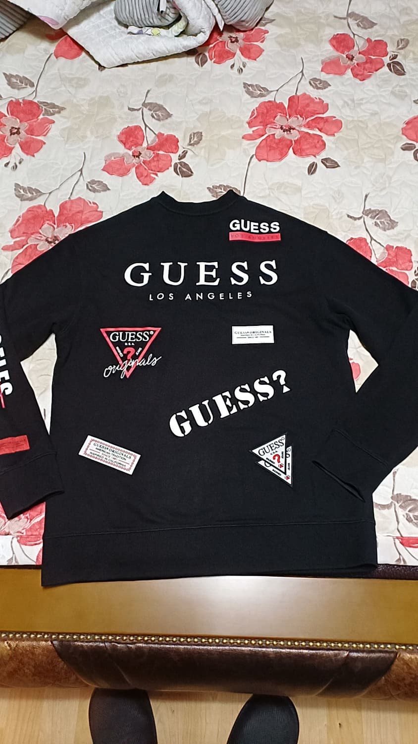 게스 맨투맨 실측105 가슴58 기장74 상품이미지3