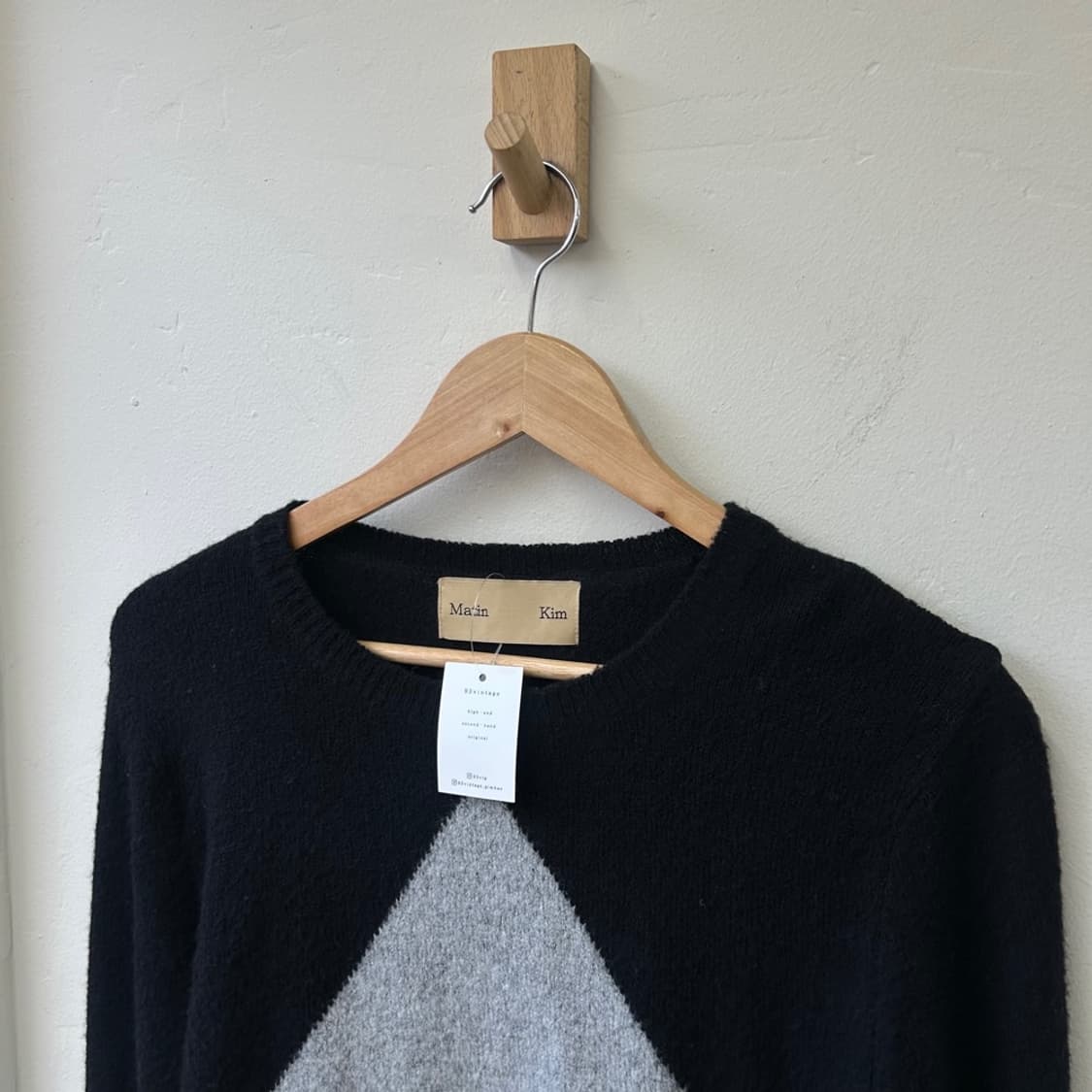 15885 - 마뗑킴 다이아 루즈 크롭 니트 상품이미지1