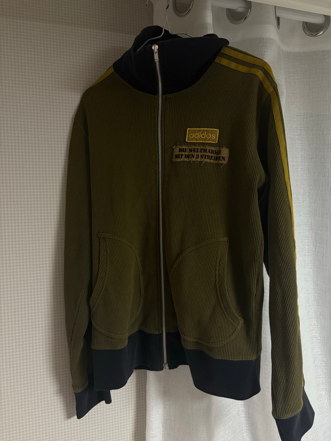 아디다스 빈티지 져지 카키 상품이미지1