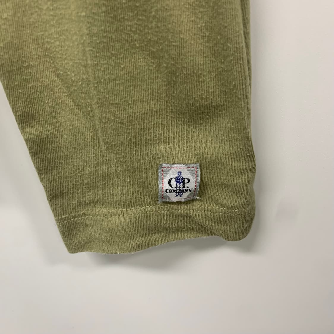 Cp컴퍼니 빅로고 카키 긴팔티 롱 슬리브 상품이미지4