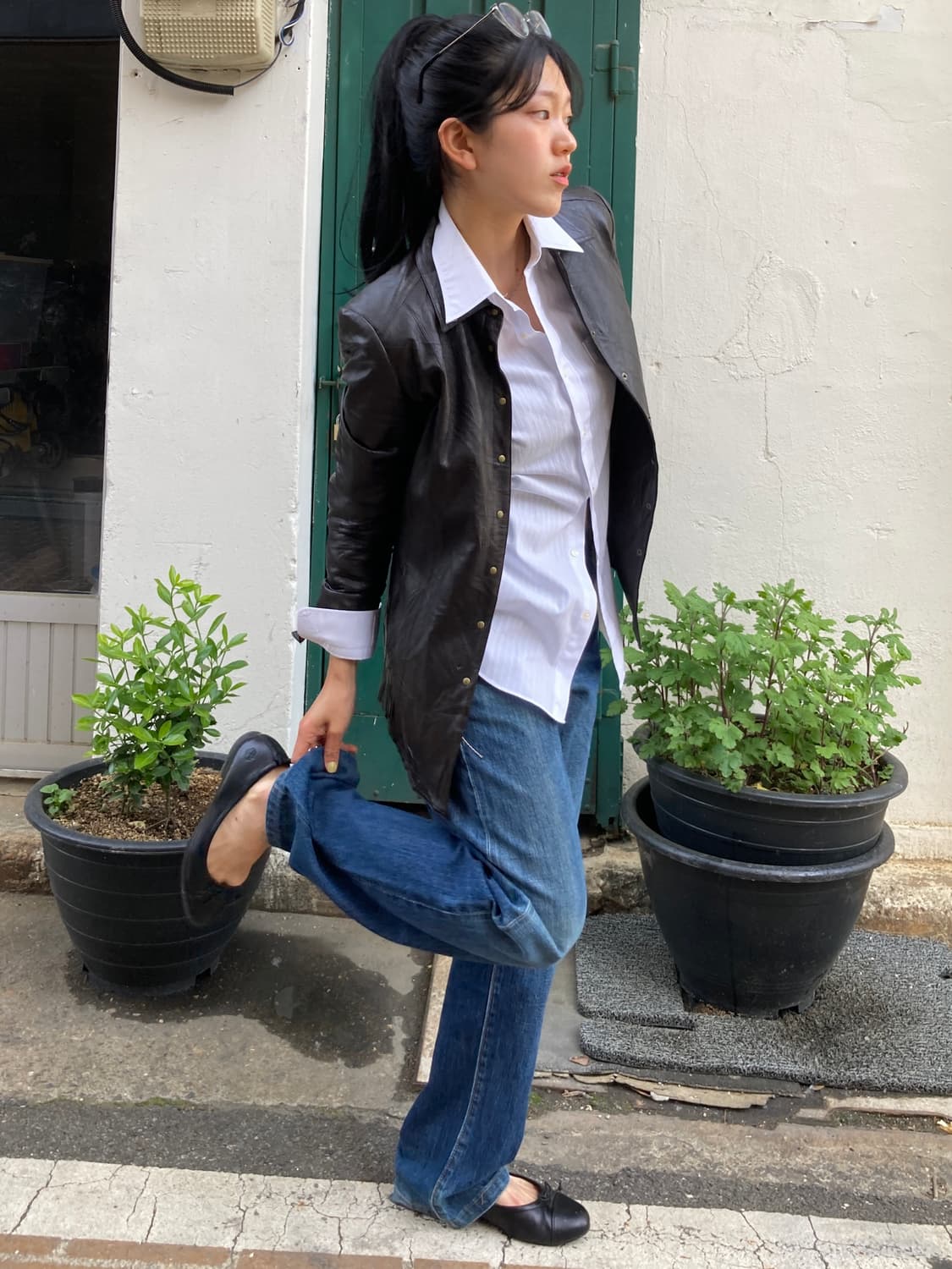 Levi’s 화이트 가죽탭 중청 데님 팬츠 상품이미지2