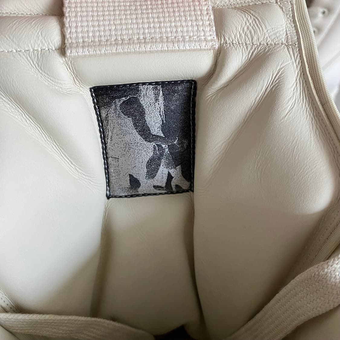 [43] 릭오웬스 SS25 메가 지오바스켓 밀크 상품이미지3