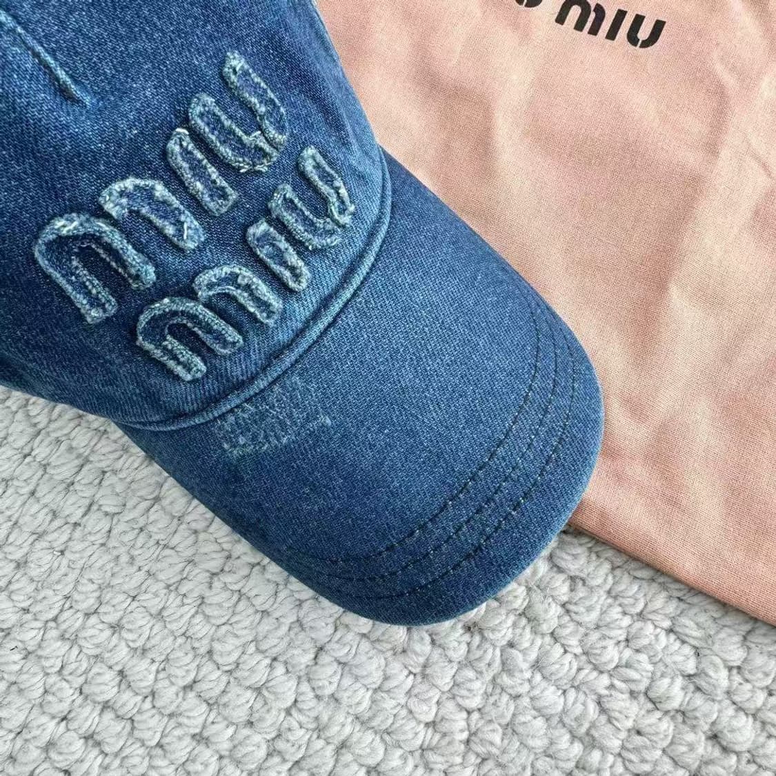 미우 미우 데님 베이스볼 캡 네이비 상품이미지2
