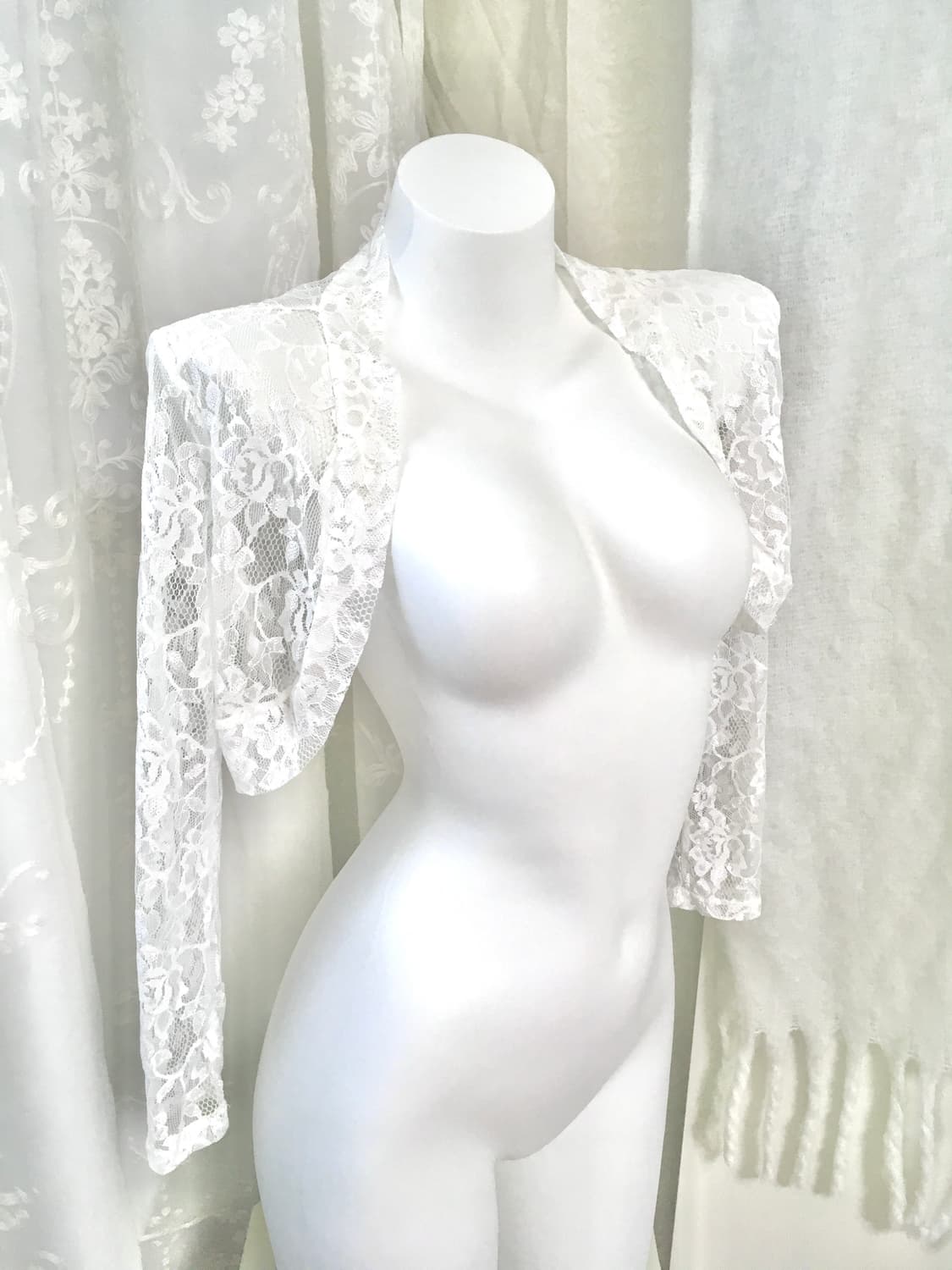 화이트 레이스 시스루 볼레로 가디건  상품이미지1