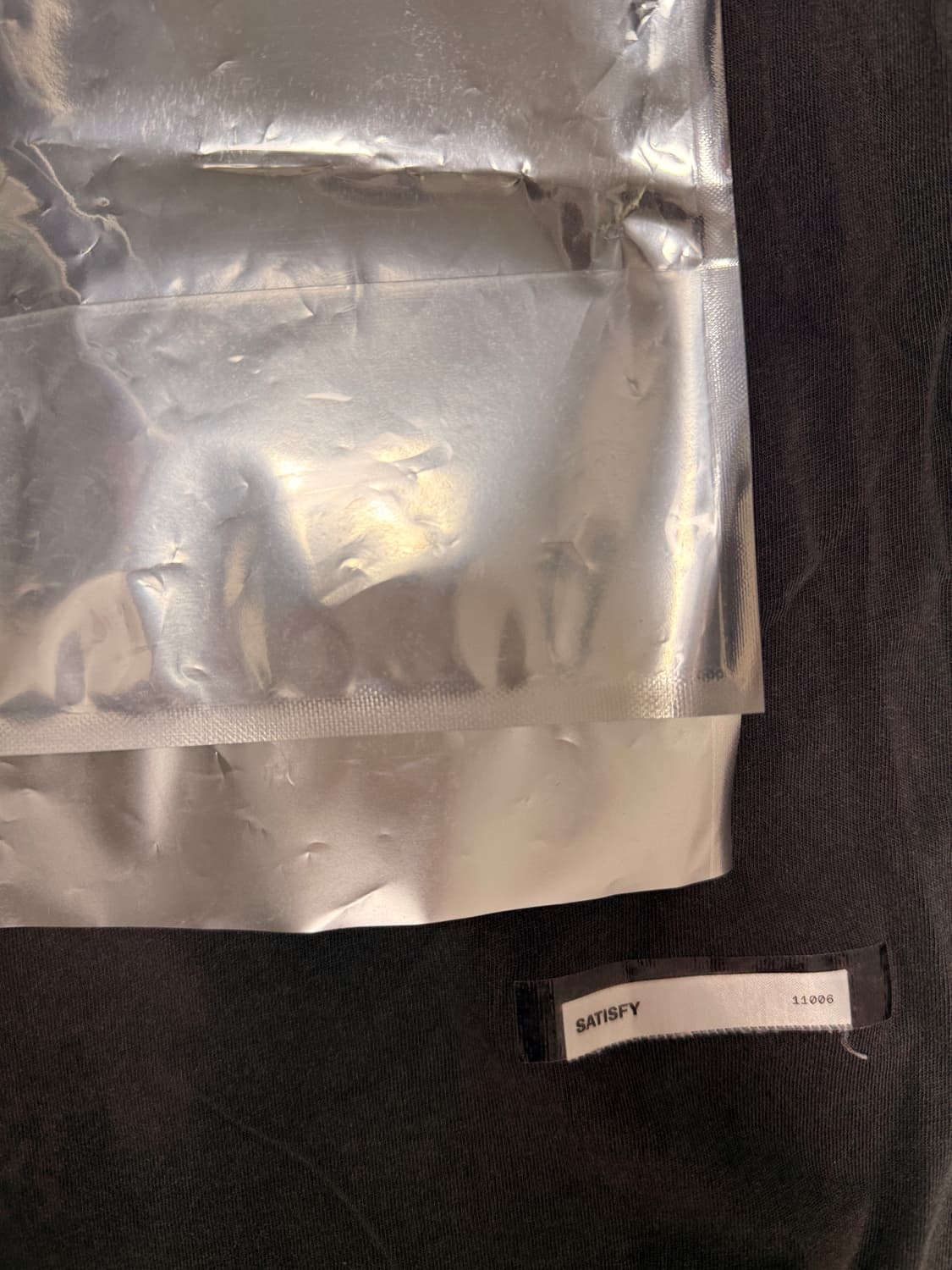 SATISFY 새티스파이 런닝 컬트 멤버 MothTech 티셔츠 L 상품이미지2