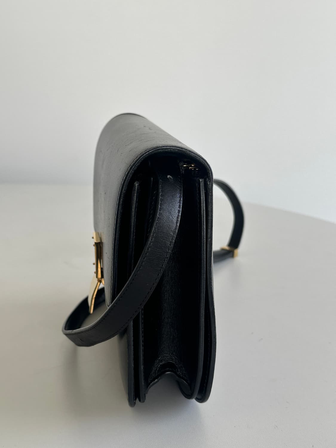 셀린느 클래식 박스백 미디움 블랙 상품이미지4