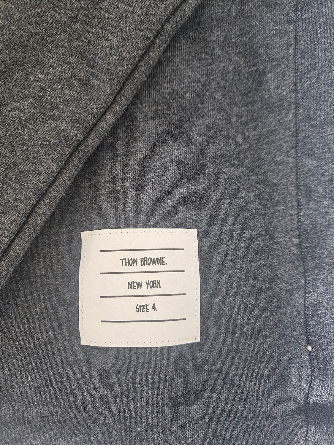 톰브라운 4바 스웨트셔츠 다크그레이 4사이즈 상품이미지4