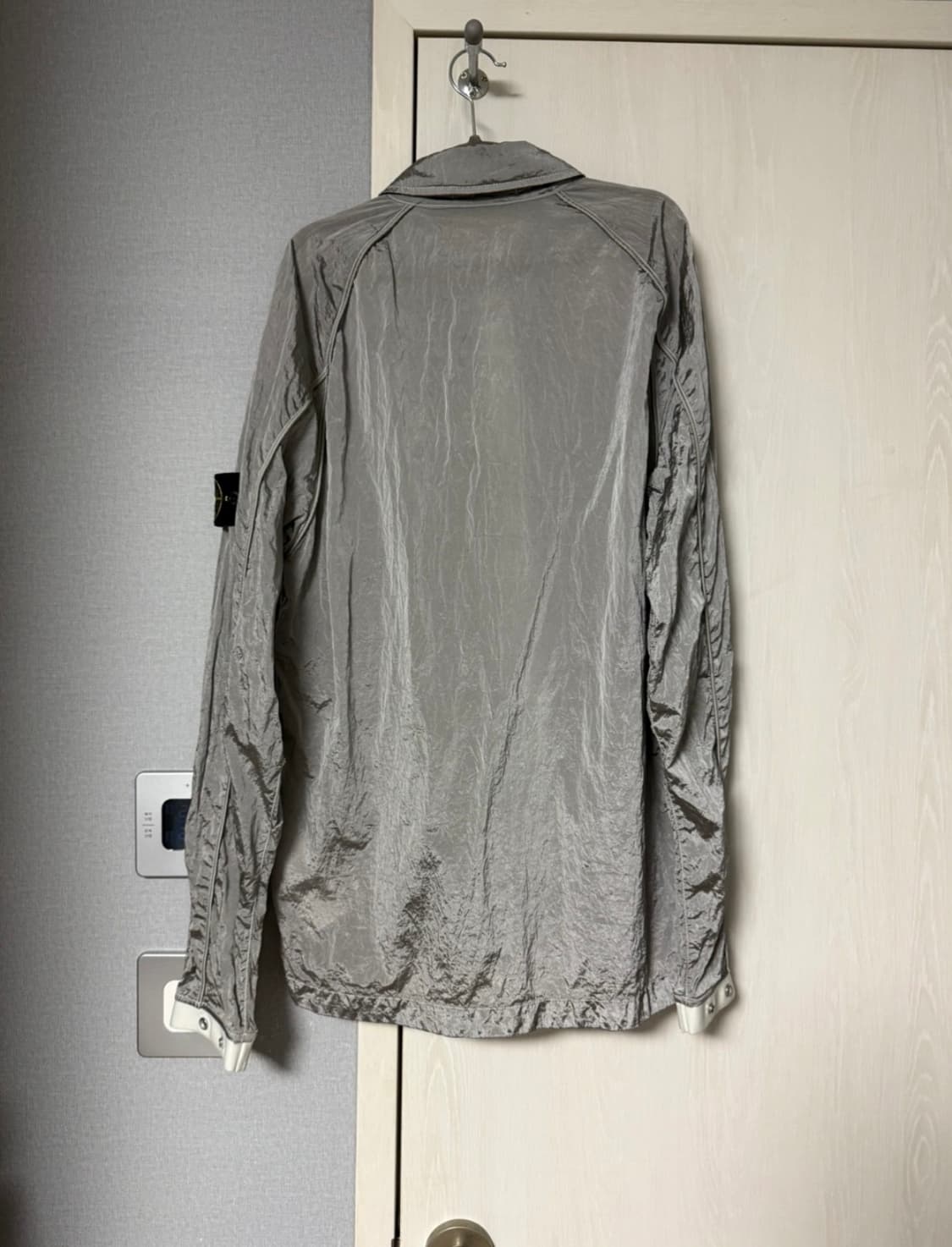 (L)22ss 스톤아일랜드 나일론 메탈 오버셔츠 아이스 상품이미지2