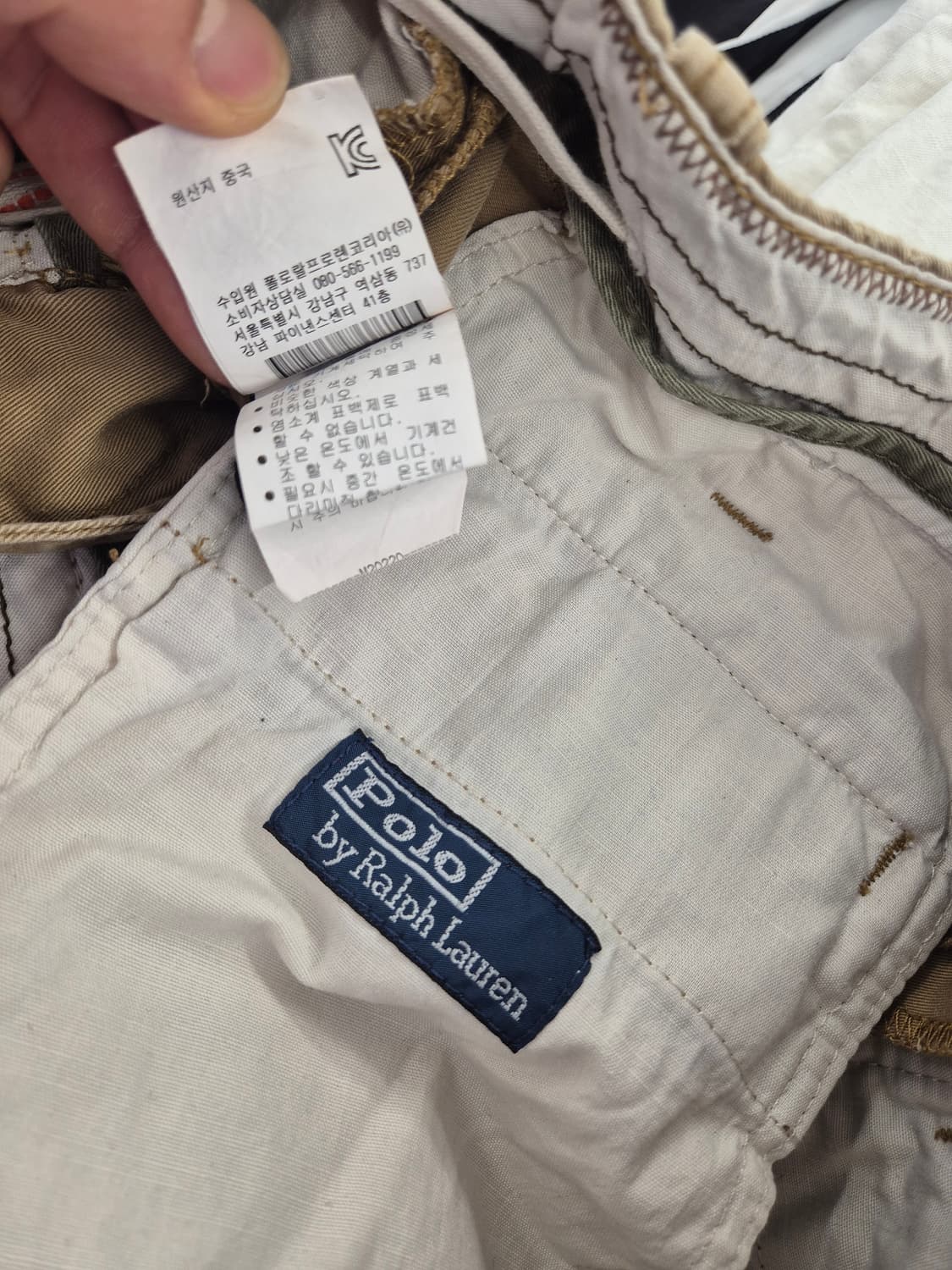 폴로 랄프로렌의 카키색 면 반바지
사이즈는 30 상품이미지5