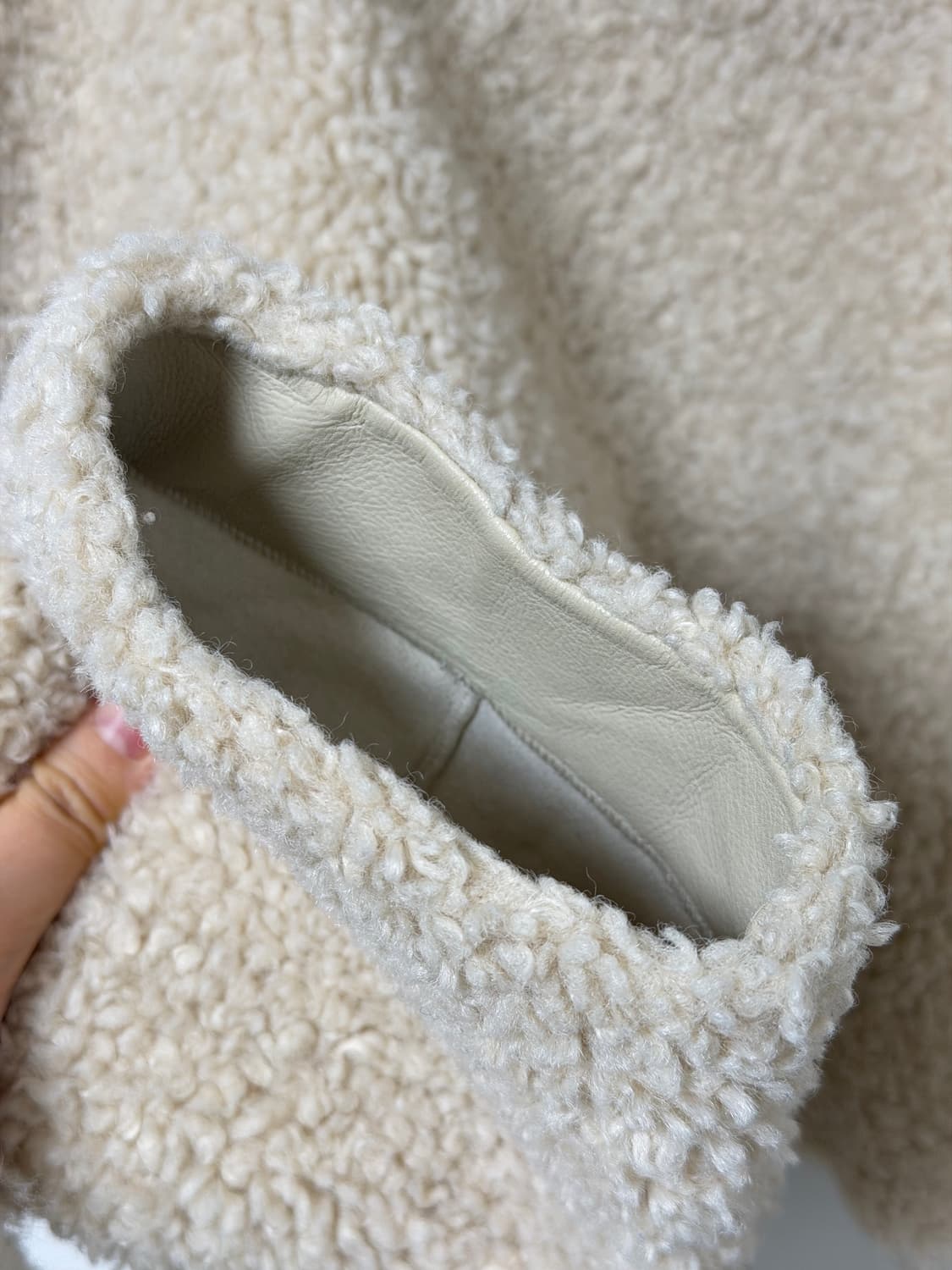 OUNCE 온스 포슬린 퍼 자켓 양털 무스탕 상품이미지4