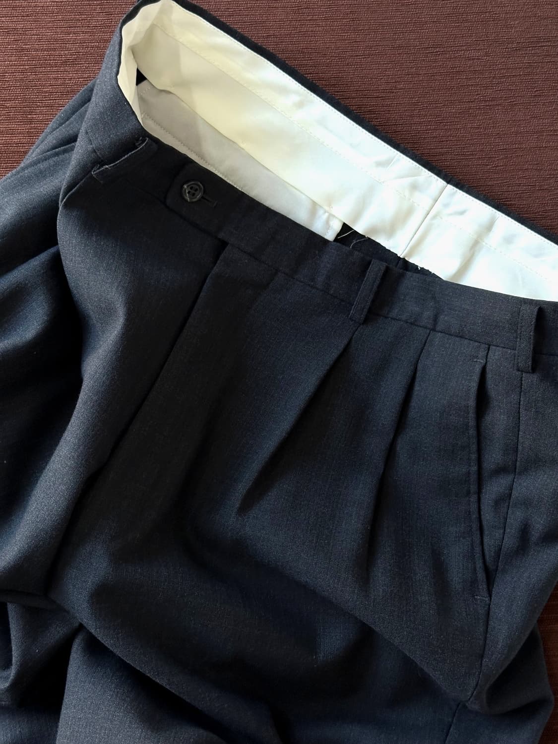 Wool pinstripe design 2 tuck trouser 상품이미지2