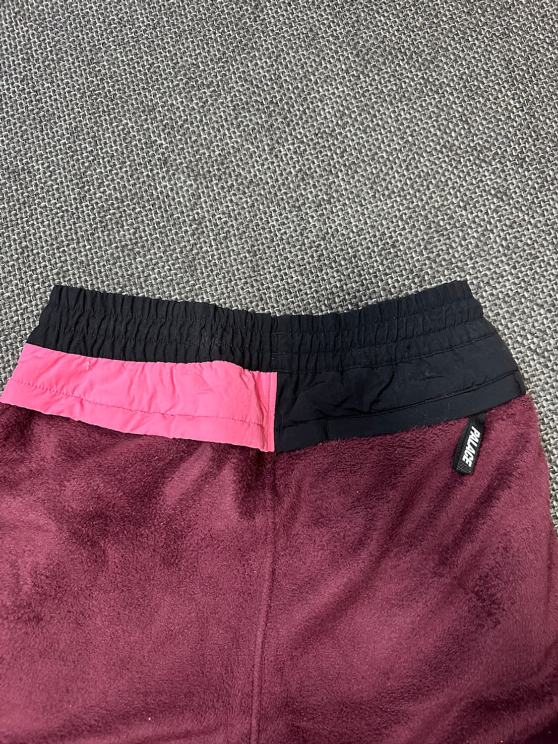 팔라스 X 아디다스 폴라 트랙 팬츠 마룬 상품이미지6