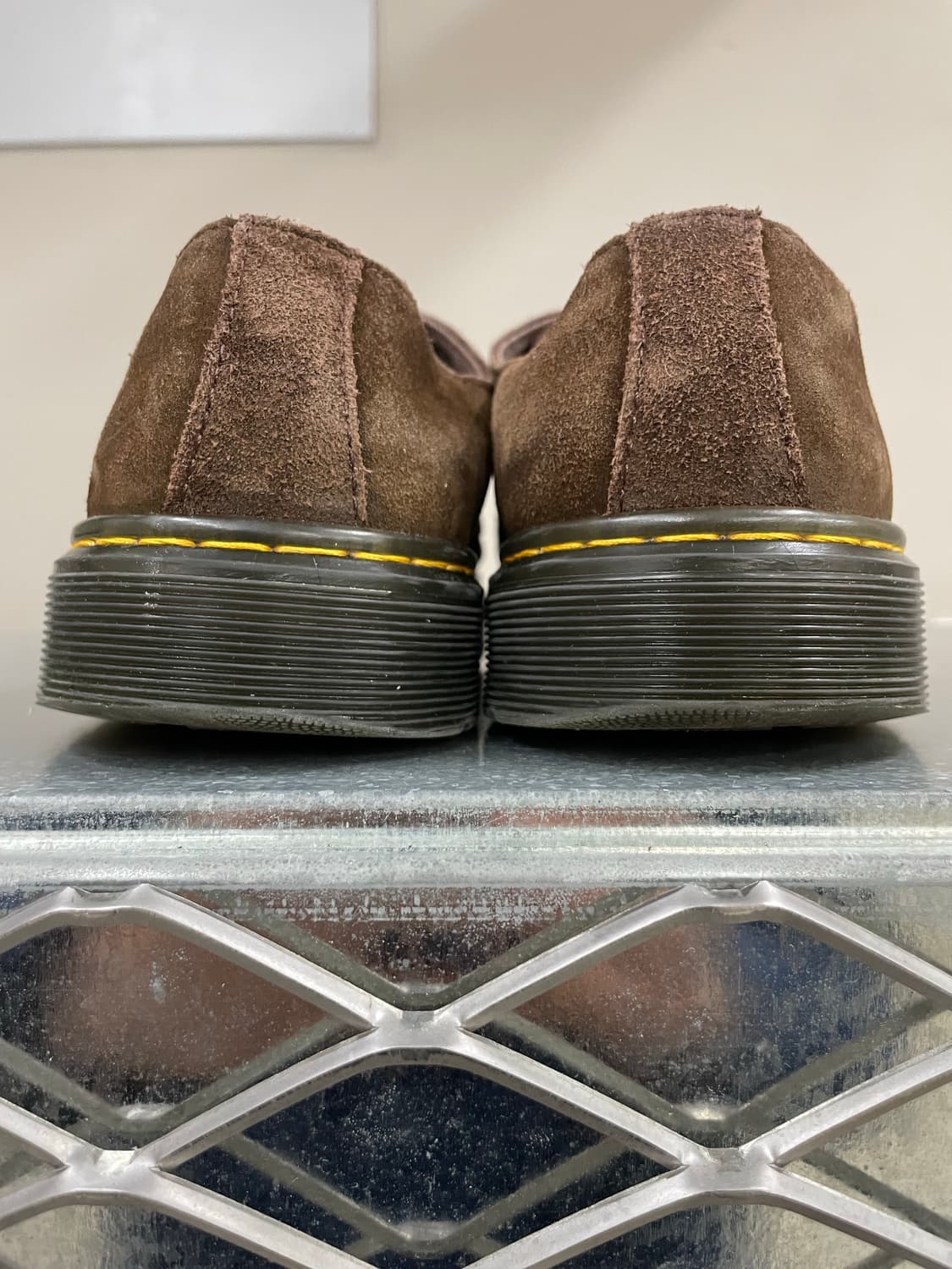 닥터마틴 자발라 로우 다크 브라운 uk8 상품이미지10