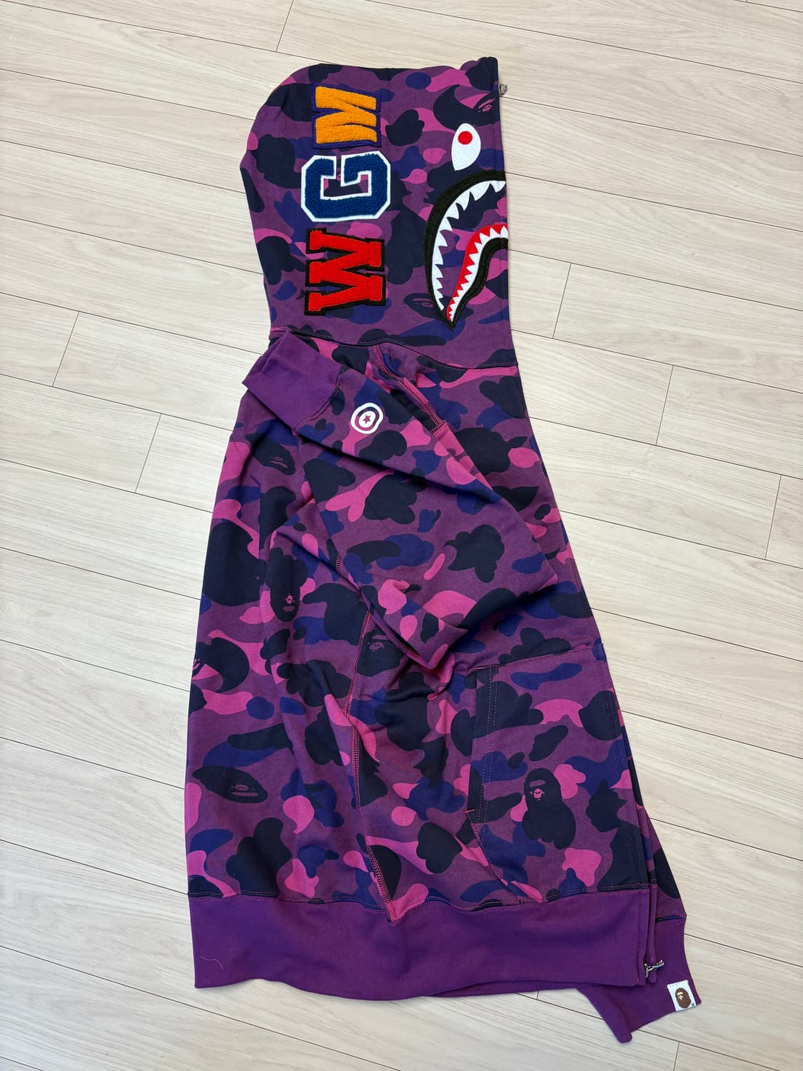 [크림구매] M 베이프 카모 샤크후드집업 퍼플 보계 상품이미지3