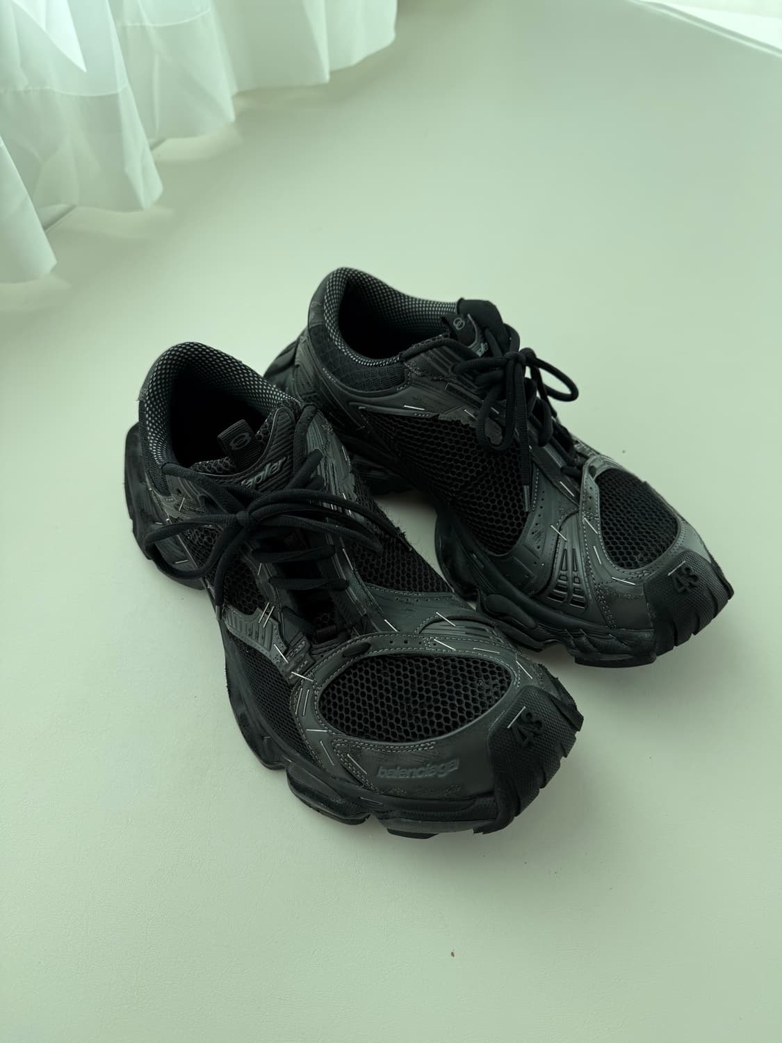 발렌시아가 스테이플러 블랙 43 사이즈 상품이미지3