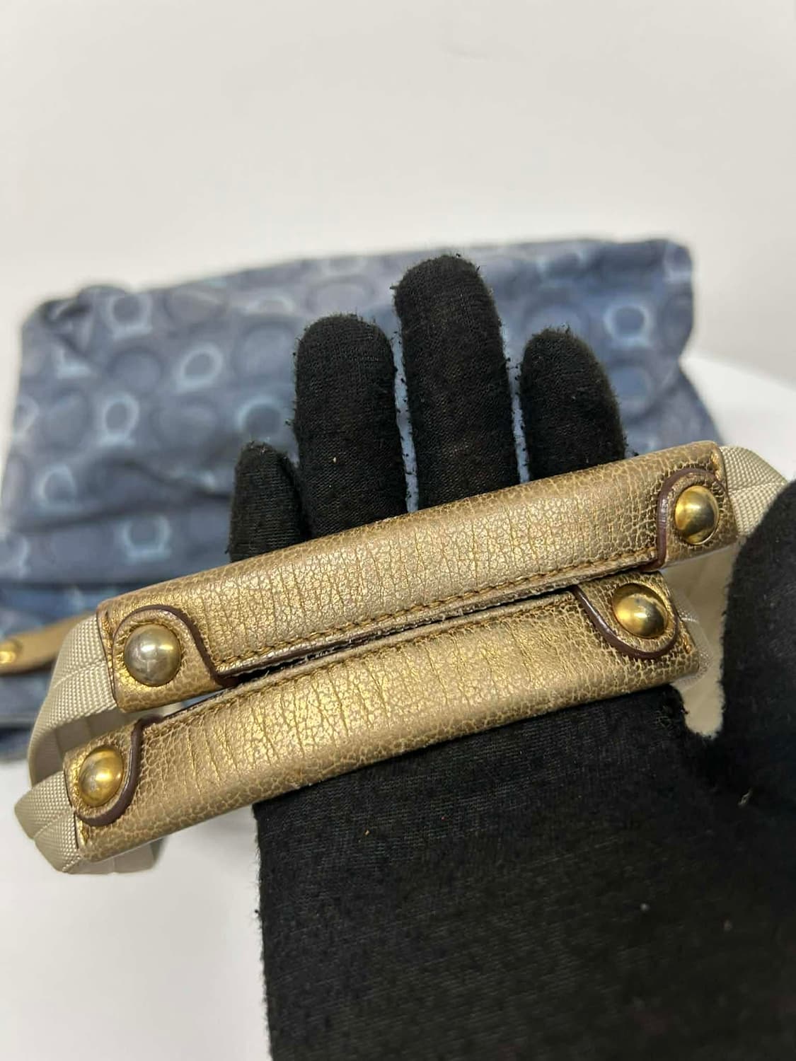 페라가모 간치니 스트랩 캔버스 숄더 토트백 상품이미지9