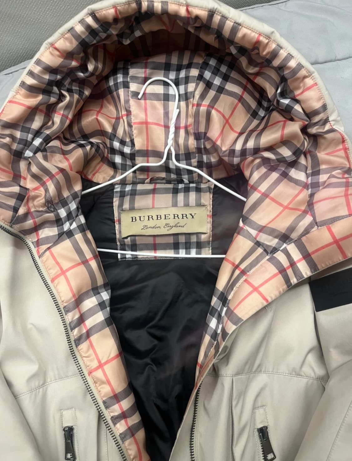 [급] 버버리 여성패딩 XXL 상품이미지3