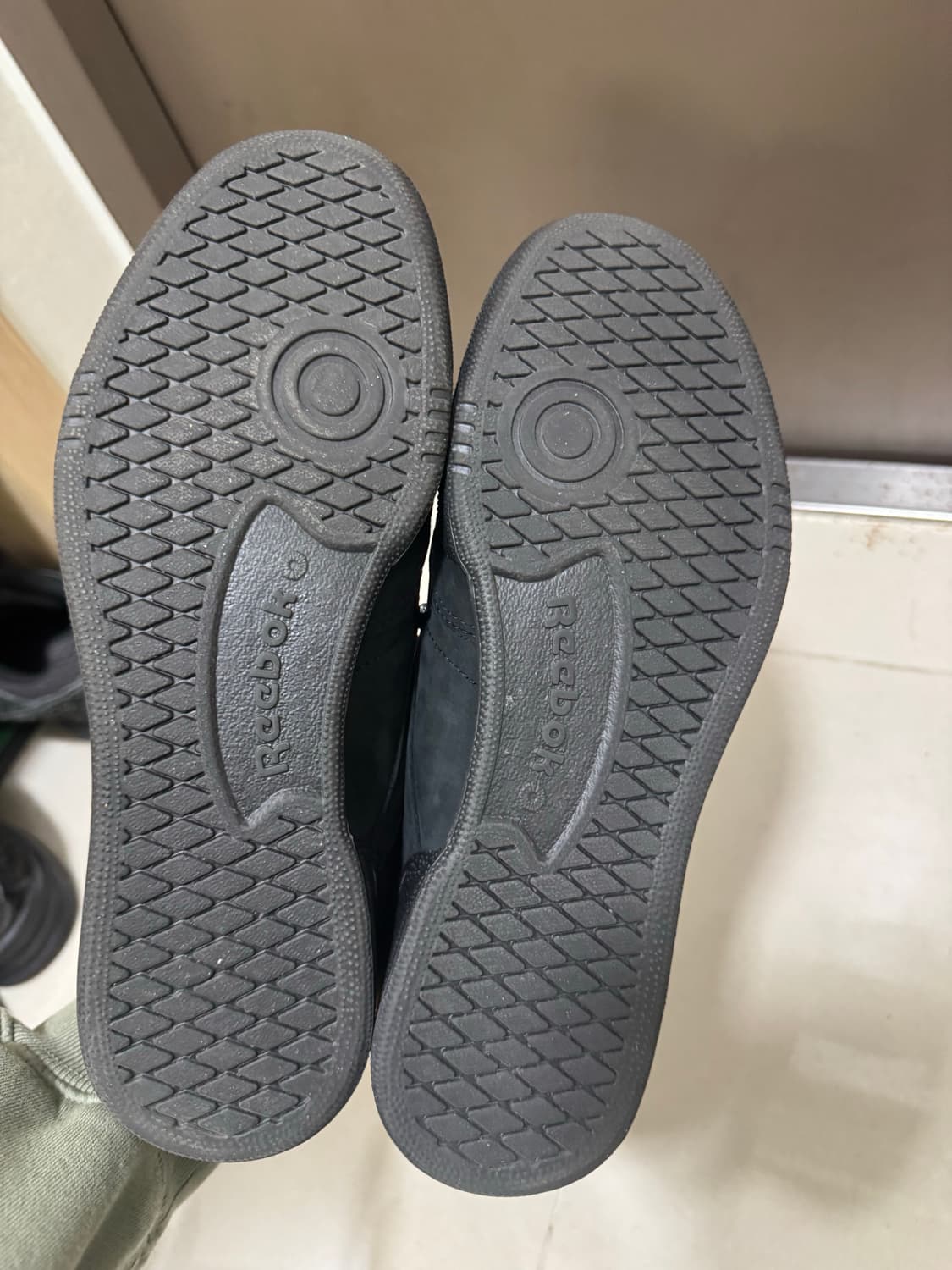 리복 클럽 C 85 스웨이드 40th - 워시드 블랙 260 상품이미지4