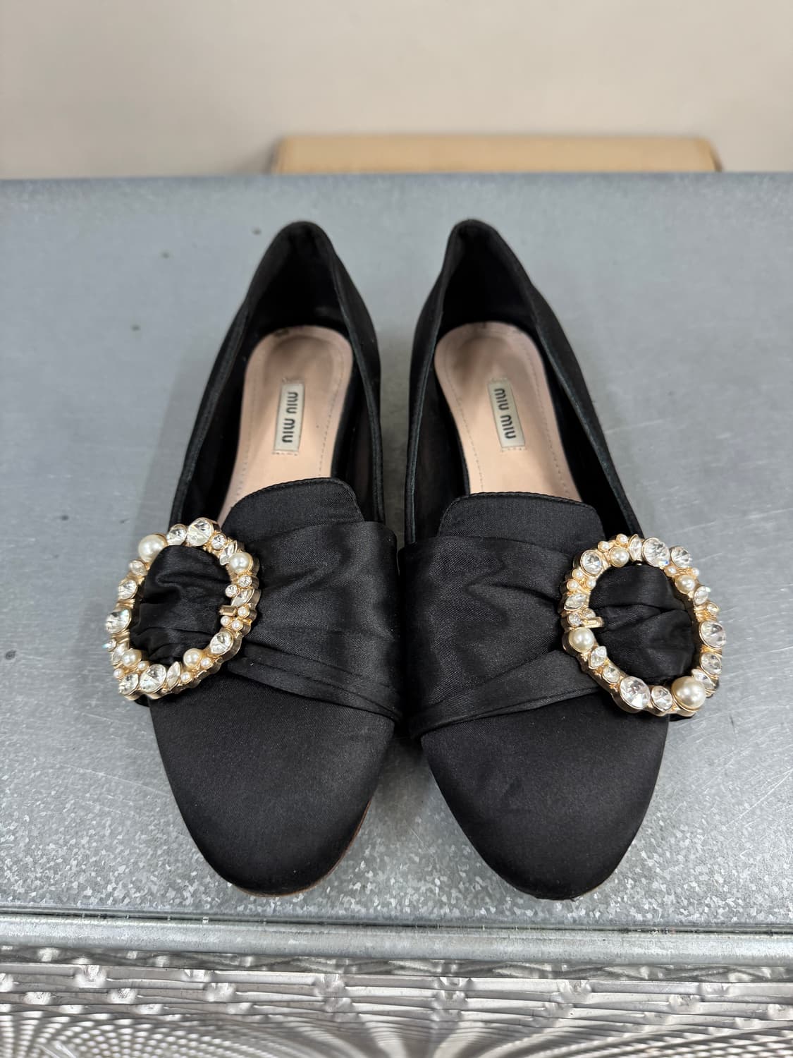 미우미우 새틴 플랫슈즈 38 상품이미지5