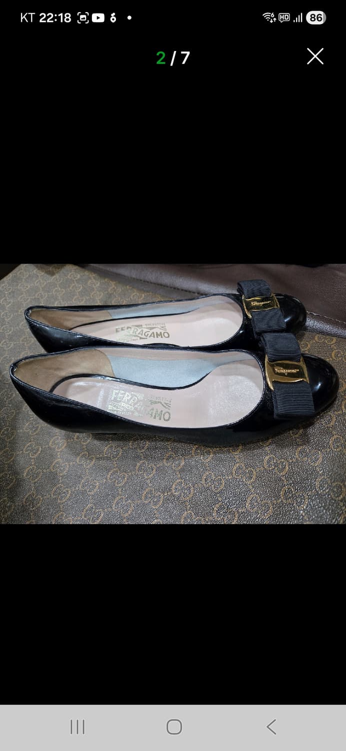 페라가모 바라 유광 펌프스 상품이미지1
