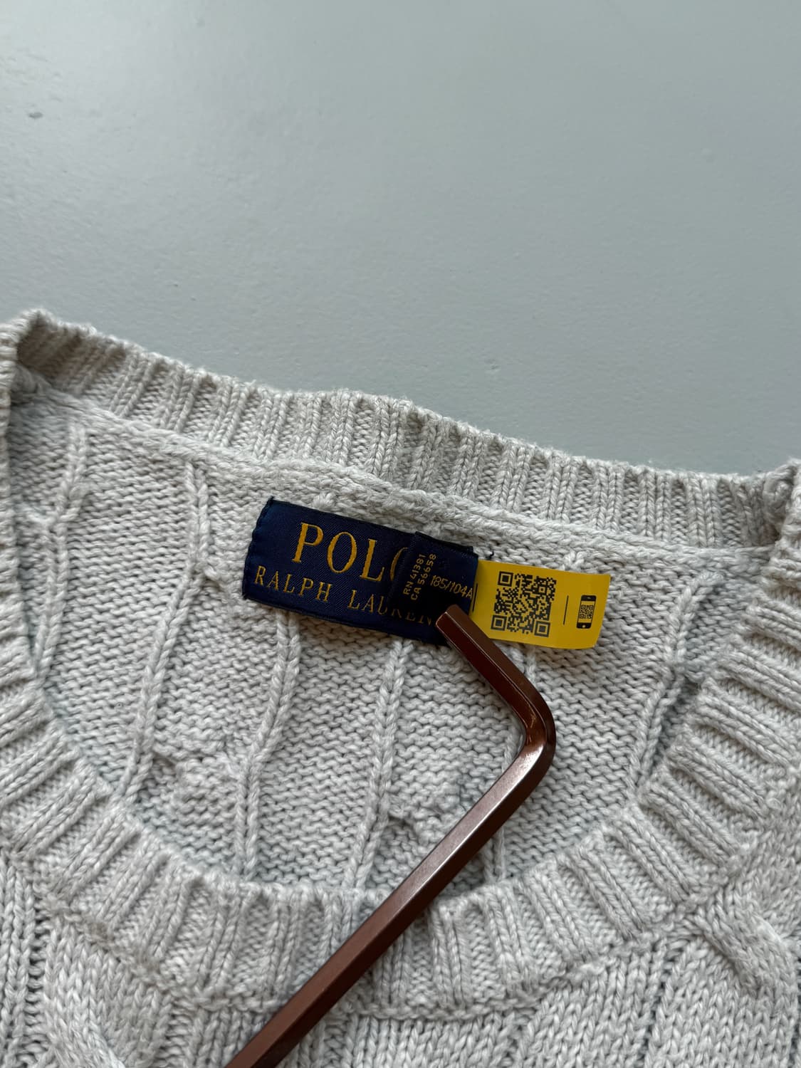 폴로 랄프로렌 루즈핏 신형 QR라벨 라이트 그레이 꽈배기 니트 상품이미지5