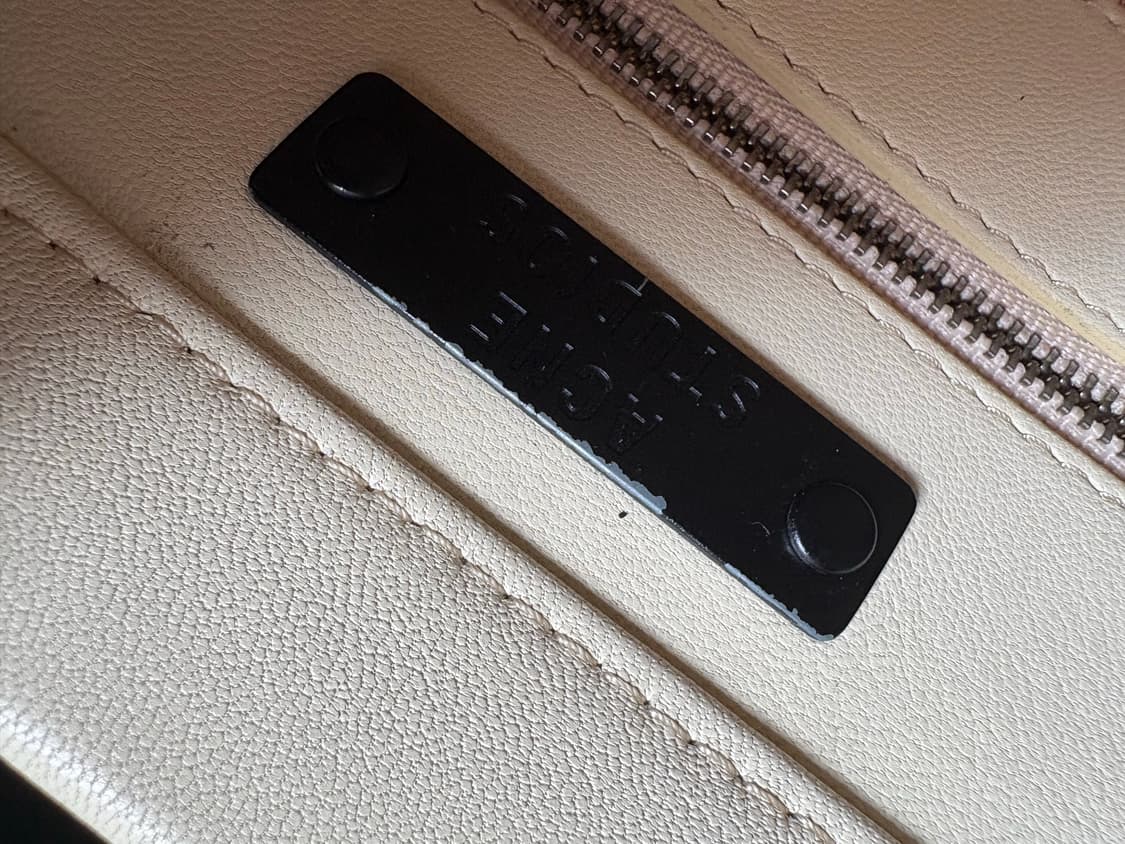 ACNE 아이보리 클러치 상품이미지4