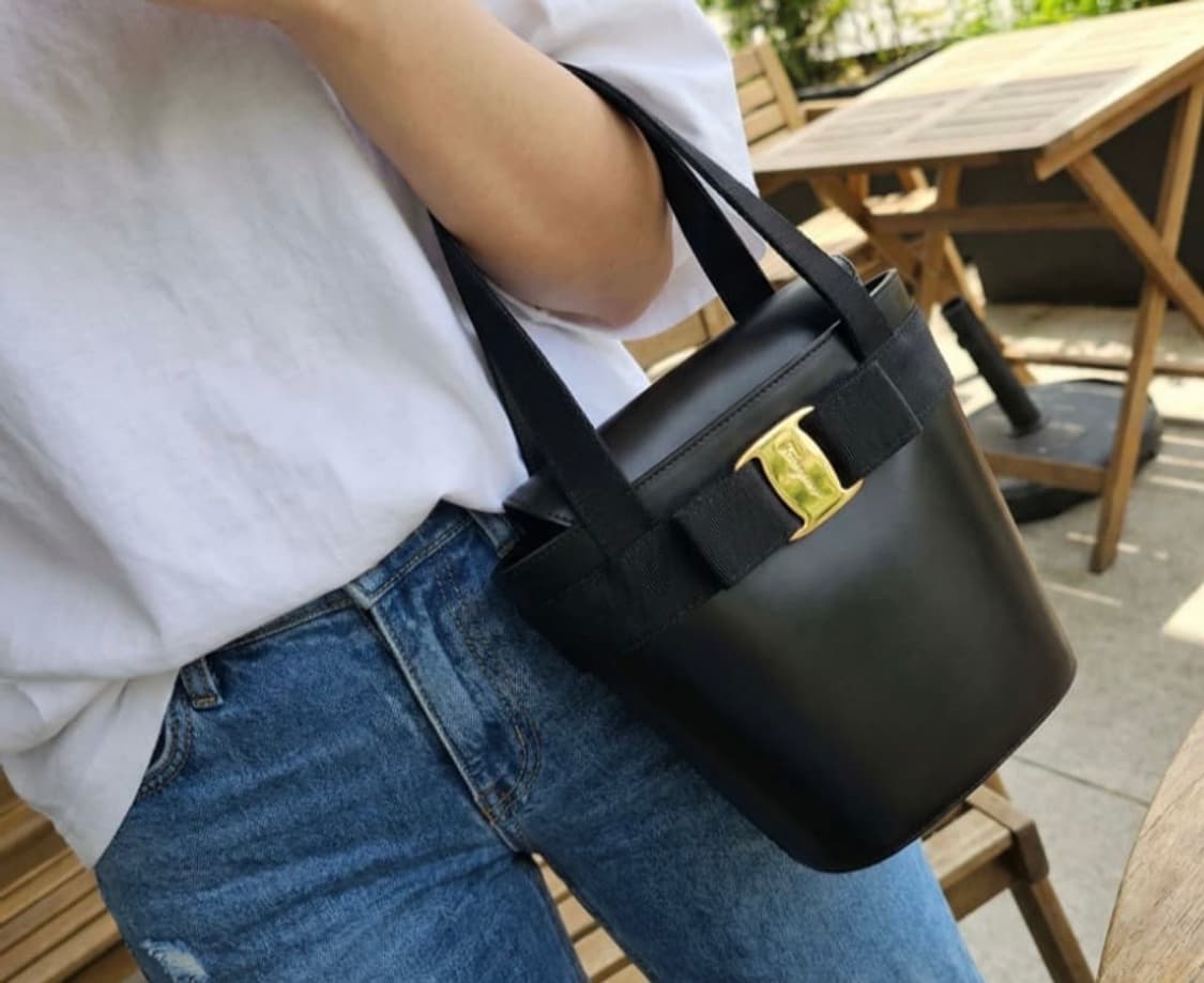 페레가모 바라 리본 버킷백 토트백 상품이미지6