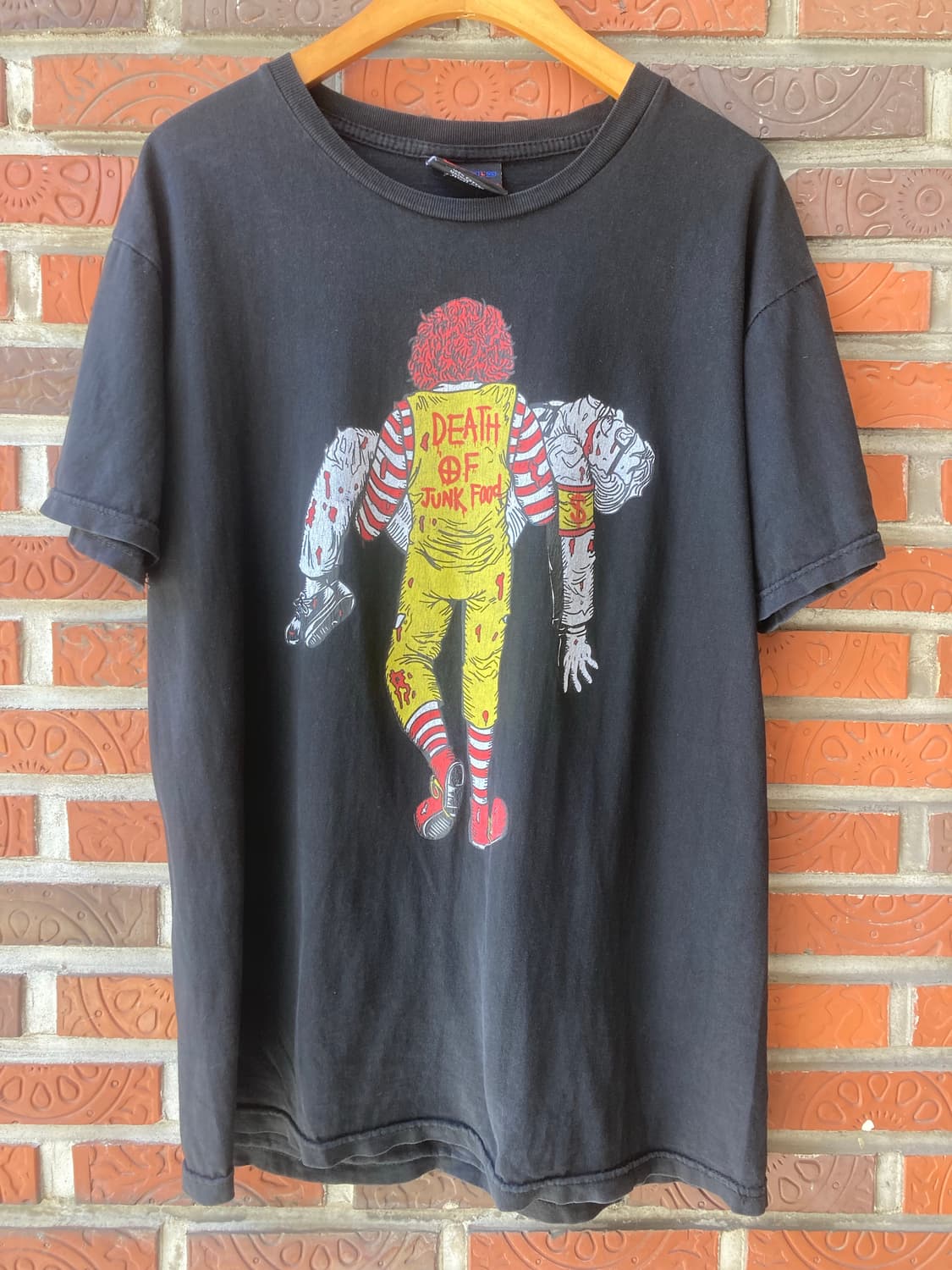 undefeated death of junk food tshirt 상품이미지1
