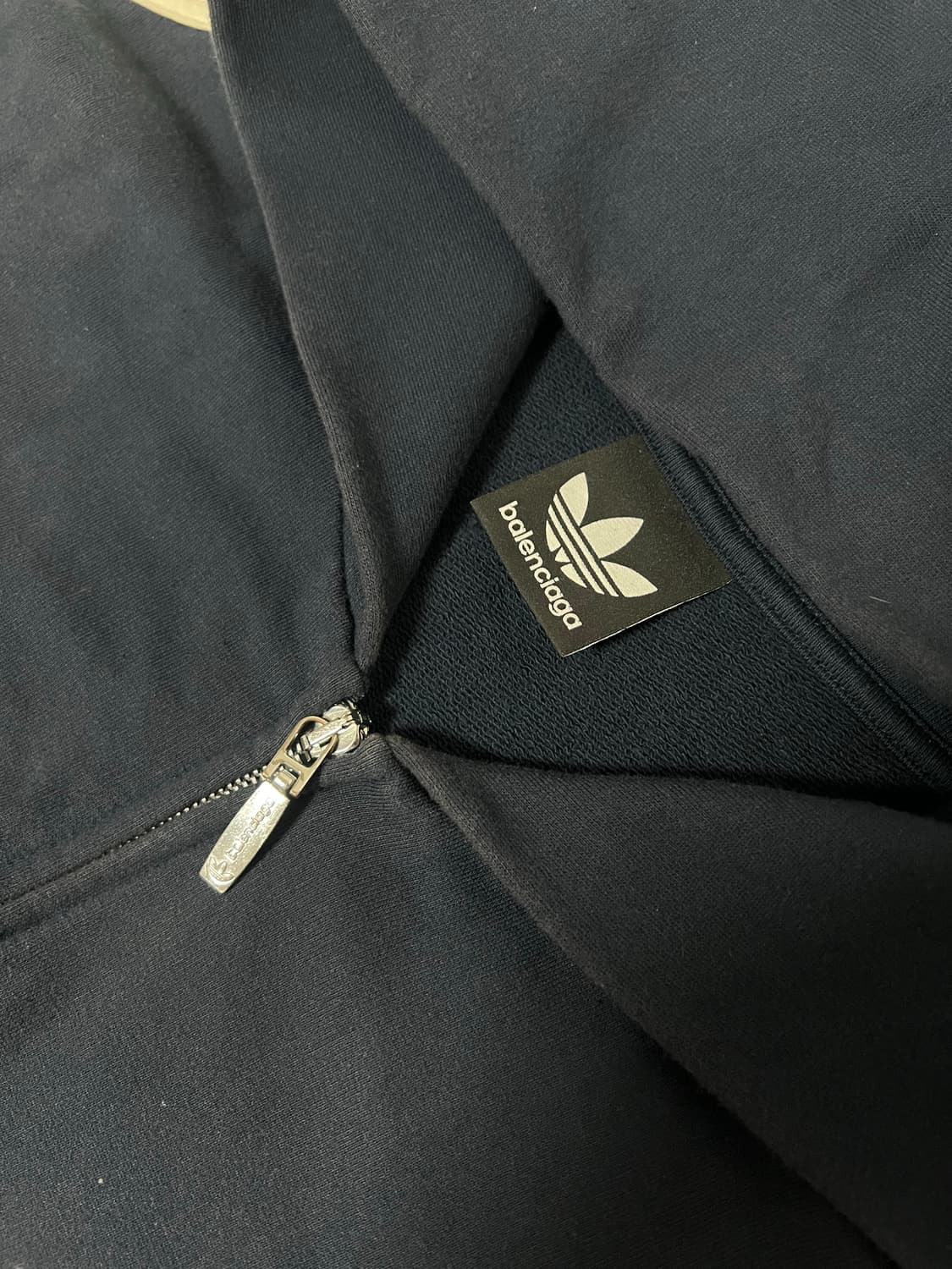 [XL] 발렌시아가x아디다스 후드집업 스몰핏 네이비 블루 상품이미지3