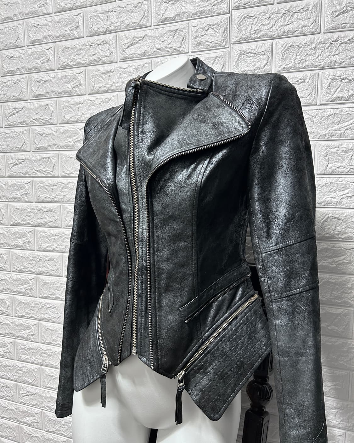 00‘s 매탈릭 램스킨 멀티 지퍼 레이어 자켓 상품이미지3