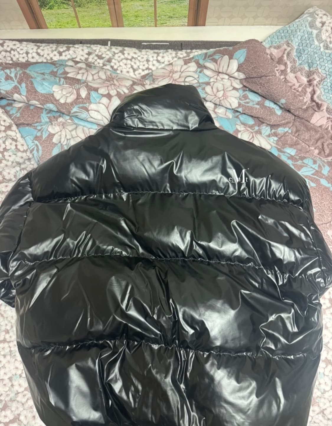 무센트 유광패딩 상품이미지2