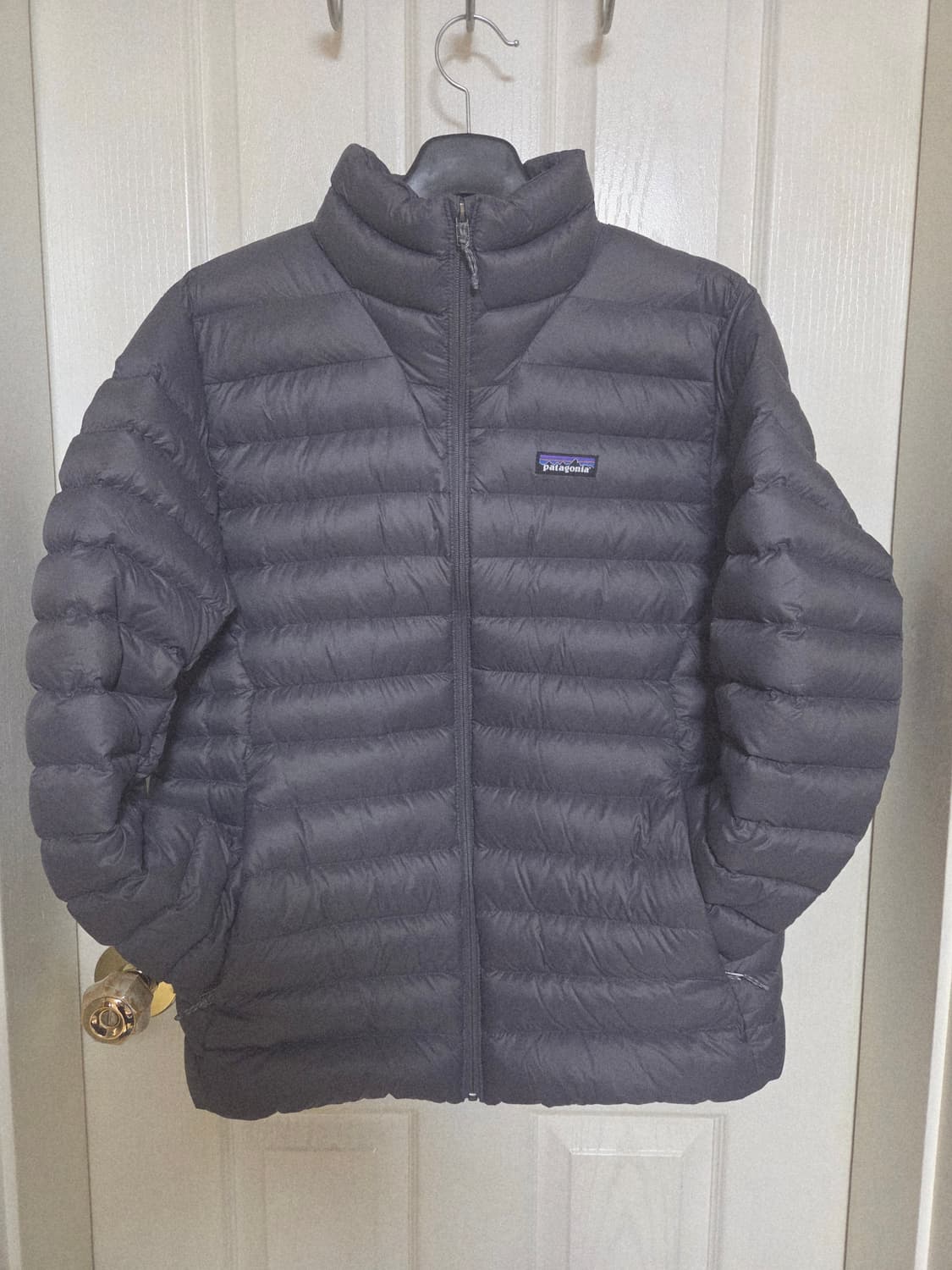 파타고니아 다운스웨터 포지그레이 L 상품이미지1