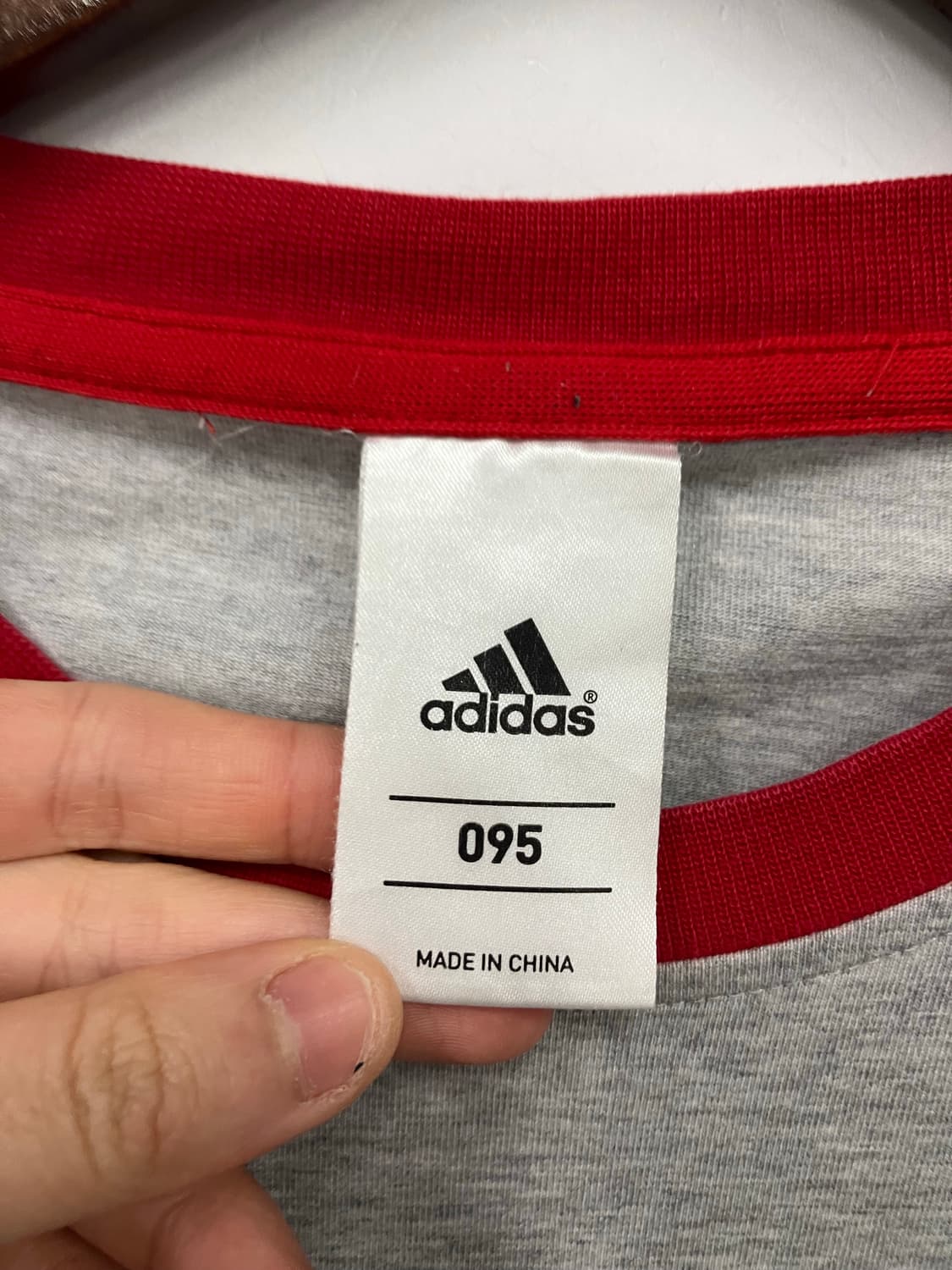 아디다스 긴팔티셔츠 상품이미지2