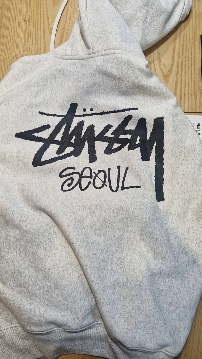 스투시 서울 후드티 상품이미지1