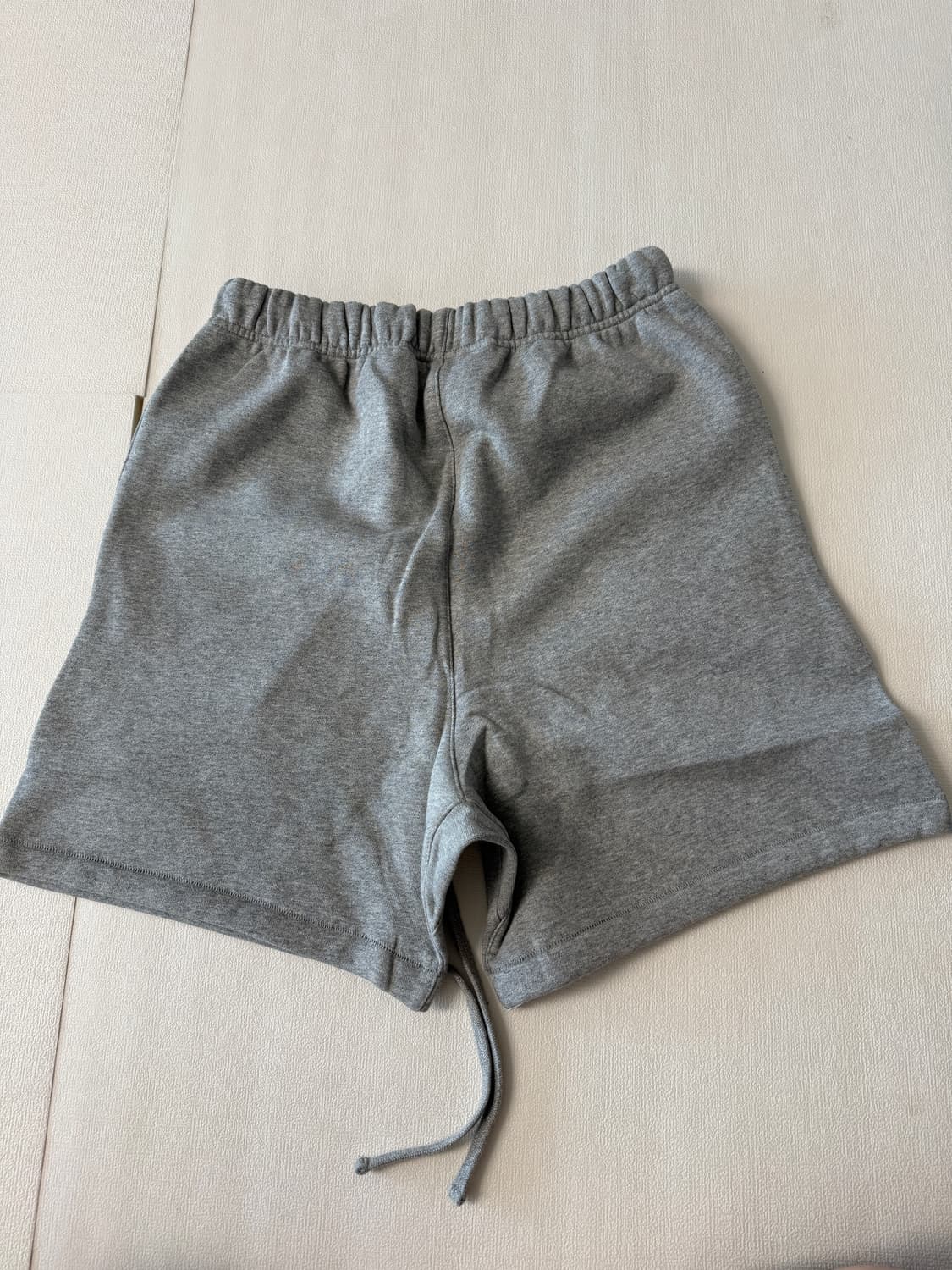 에센셜 다크오트밀 쇼츠 XS 상품이미지2