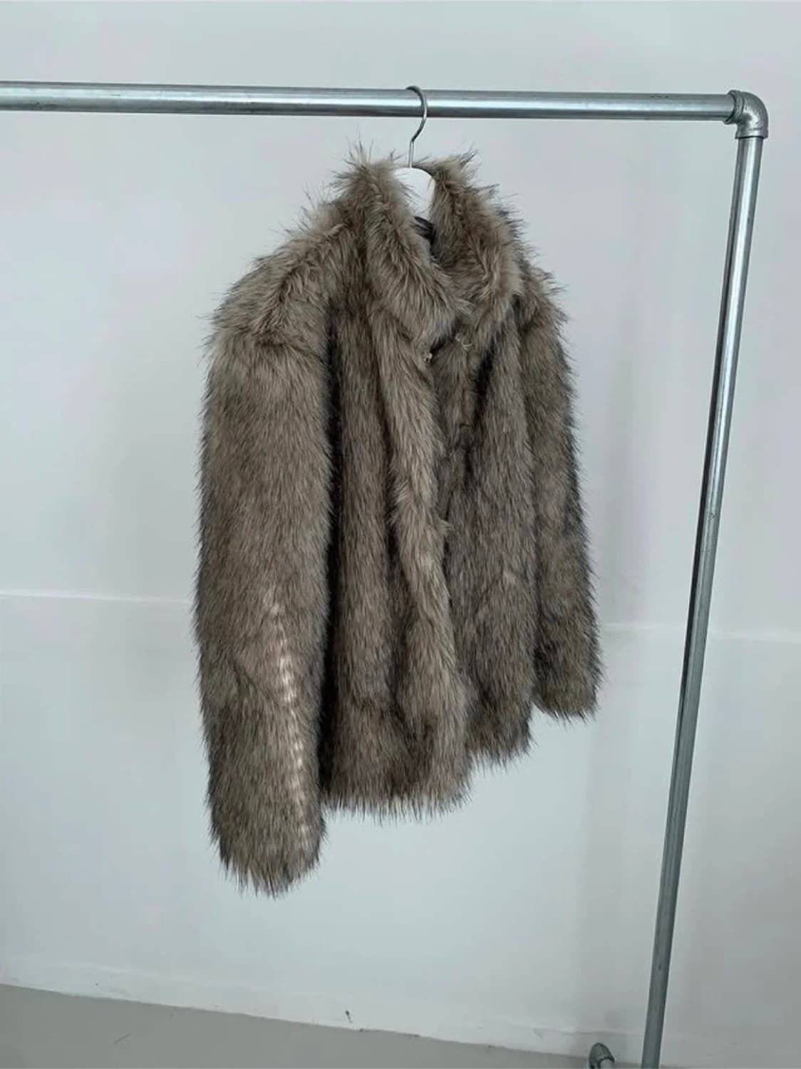 EERHOUSE 이이알하우스 퍼자켓 상품이미지1