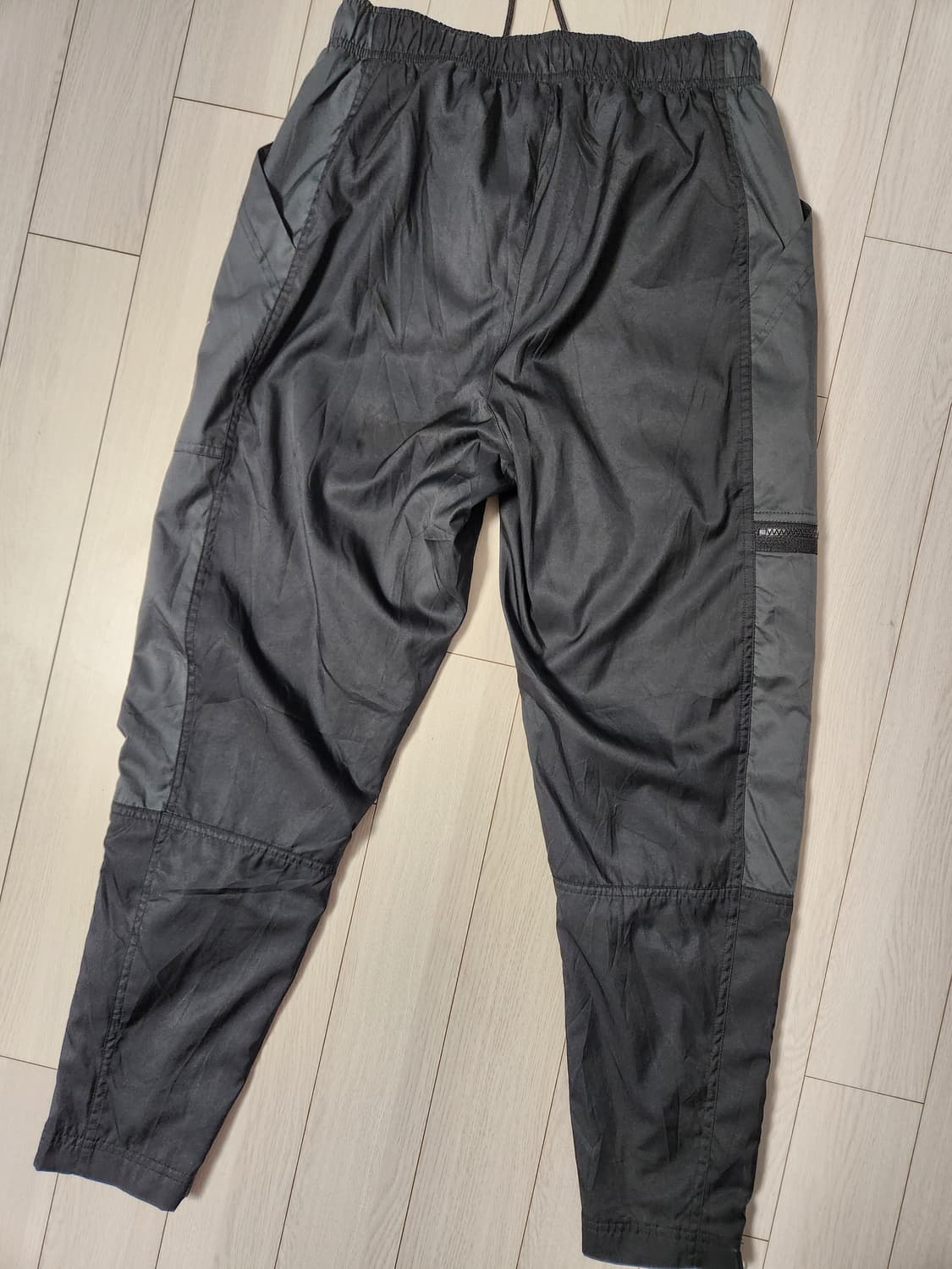 나이키 에어 우븐 라인드 팬츠 DD6453-010 사이즈s

세탁으로 인 상품이미지9