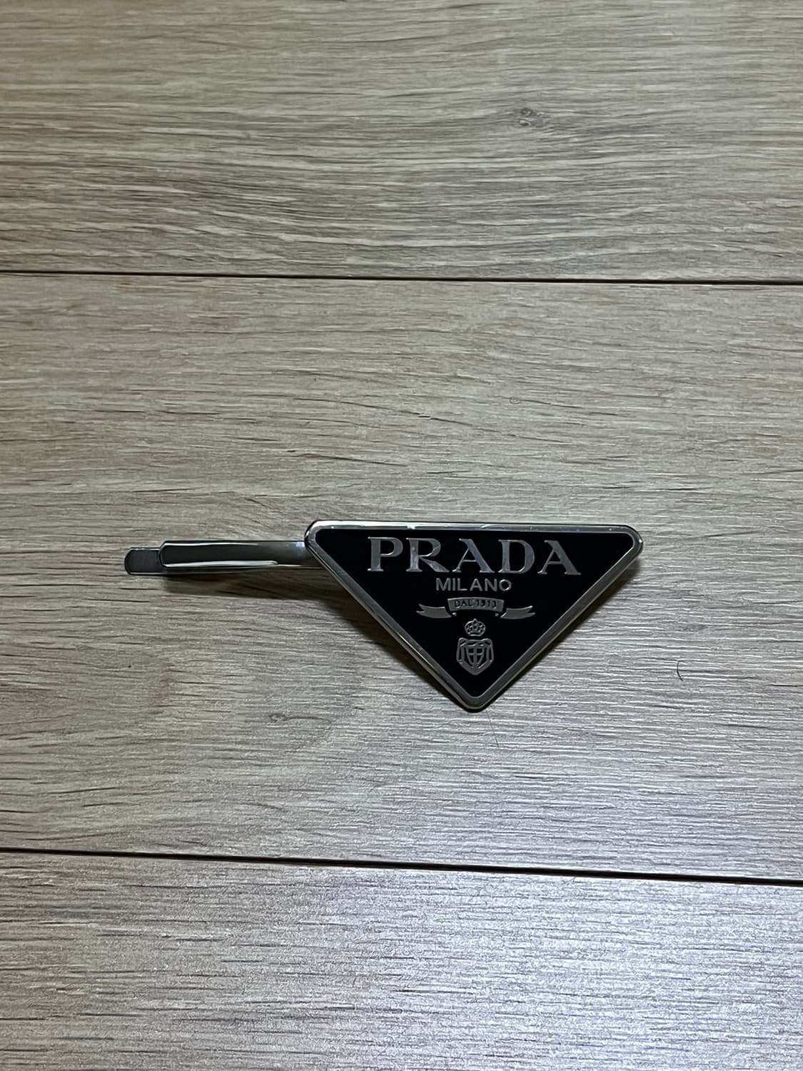 프라다 헤어핀 상품이미지1