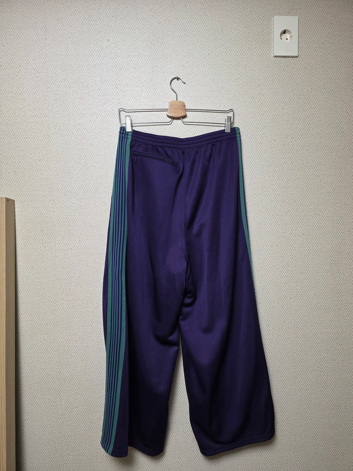 니들스 hd 트랙팬츠 상품이미지2