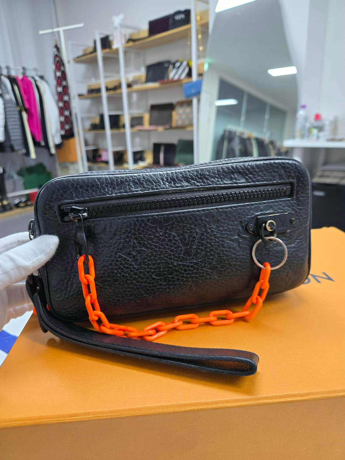 [A급컨디션]루이비통 쉐도우 볼가 상품이미지1