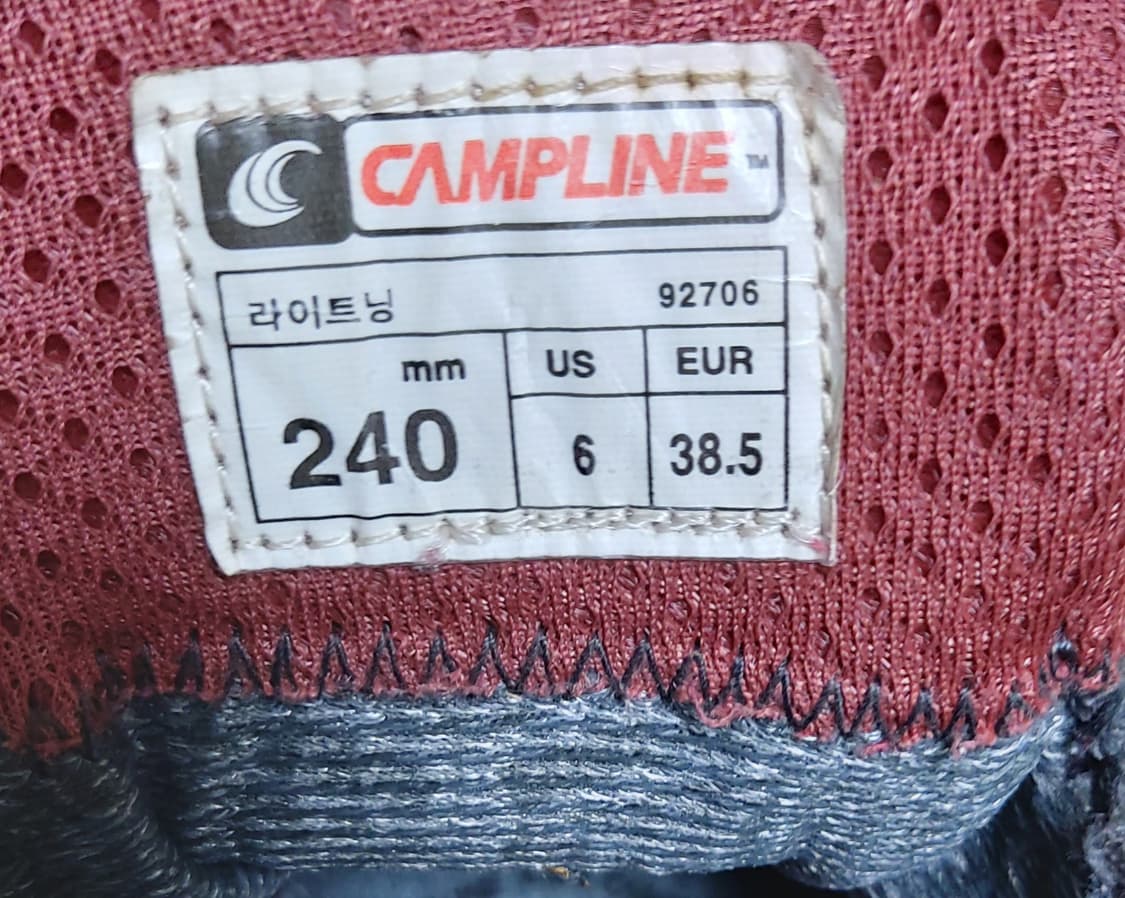 캠프라인 고어텍스 등산화 (240mm)

 상품이미지8