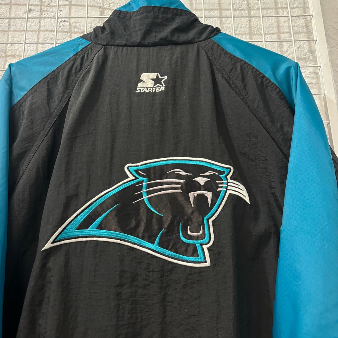 스타터 X NFL 90s 올드스쿨 캐롤라이나 팬서스 바람막이 L 상품이미지6