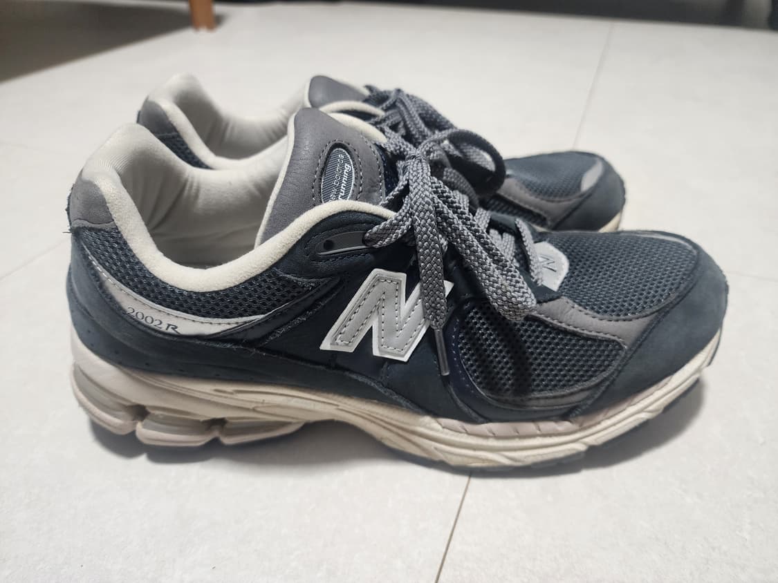 뉴발란스 2002r 프리미엄빈티지 네이비 285 상품이미지2