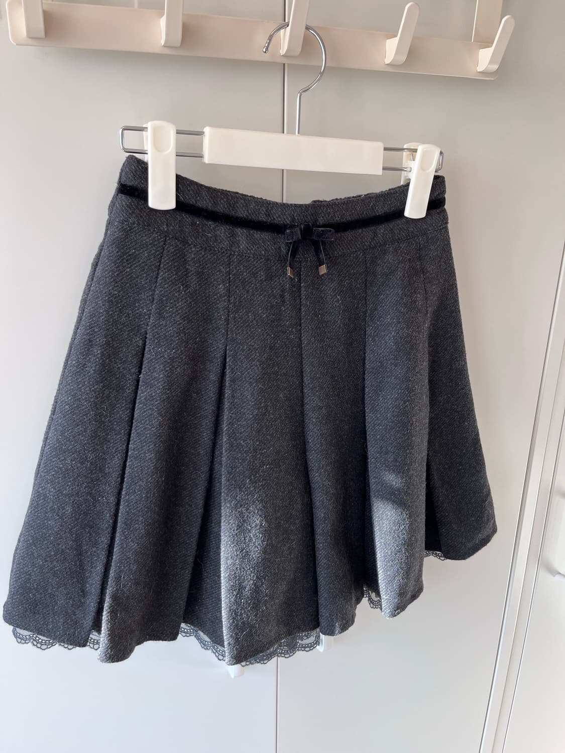 Axes Femme 레이스 울 리본 플리츠 반바지 상품이미지9