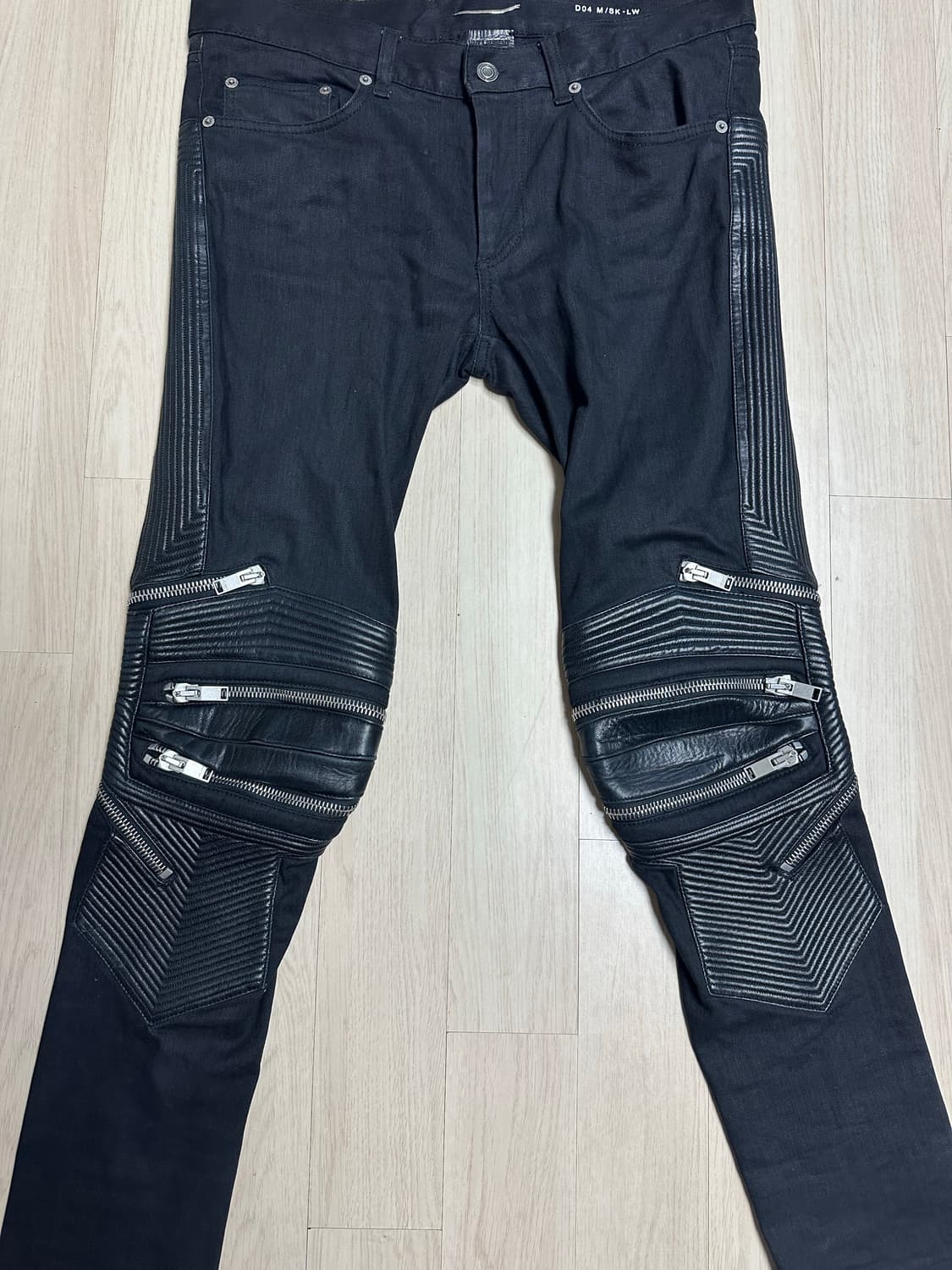 생로랑 13시즌 레더패널진 상품이미지5